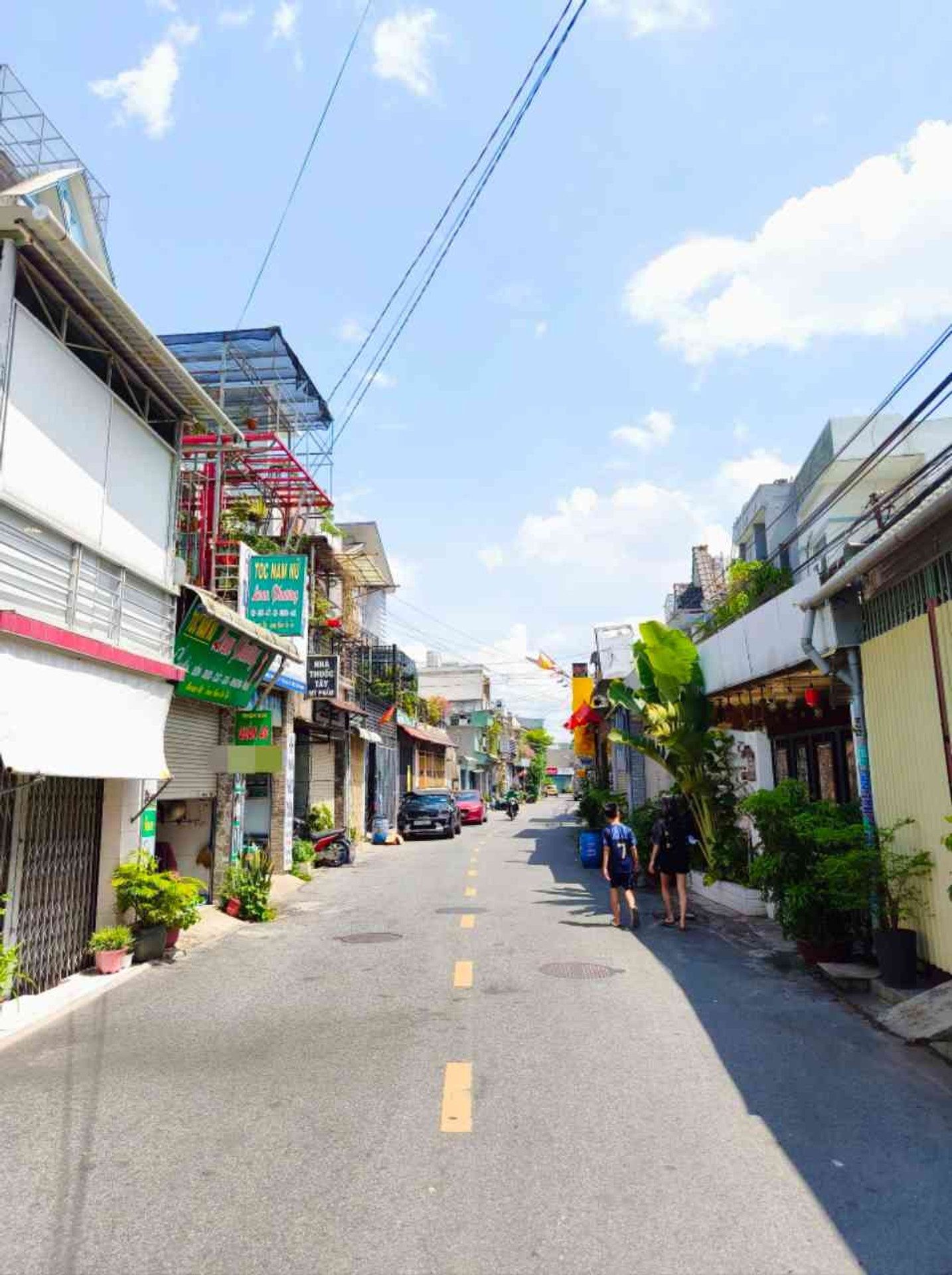 Nhà mặt tiền rộng, vị trí vàng ở Dĩ An, giảm giá sốc