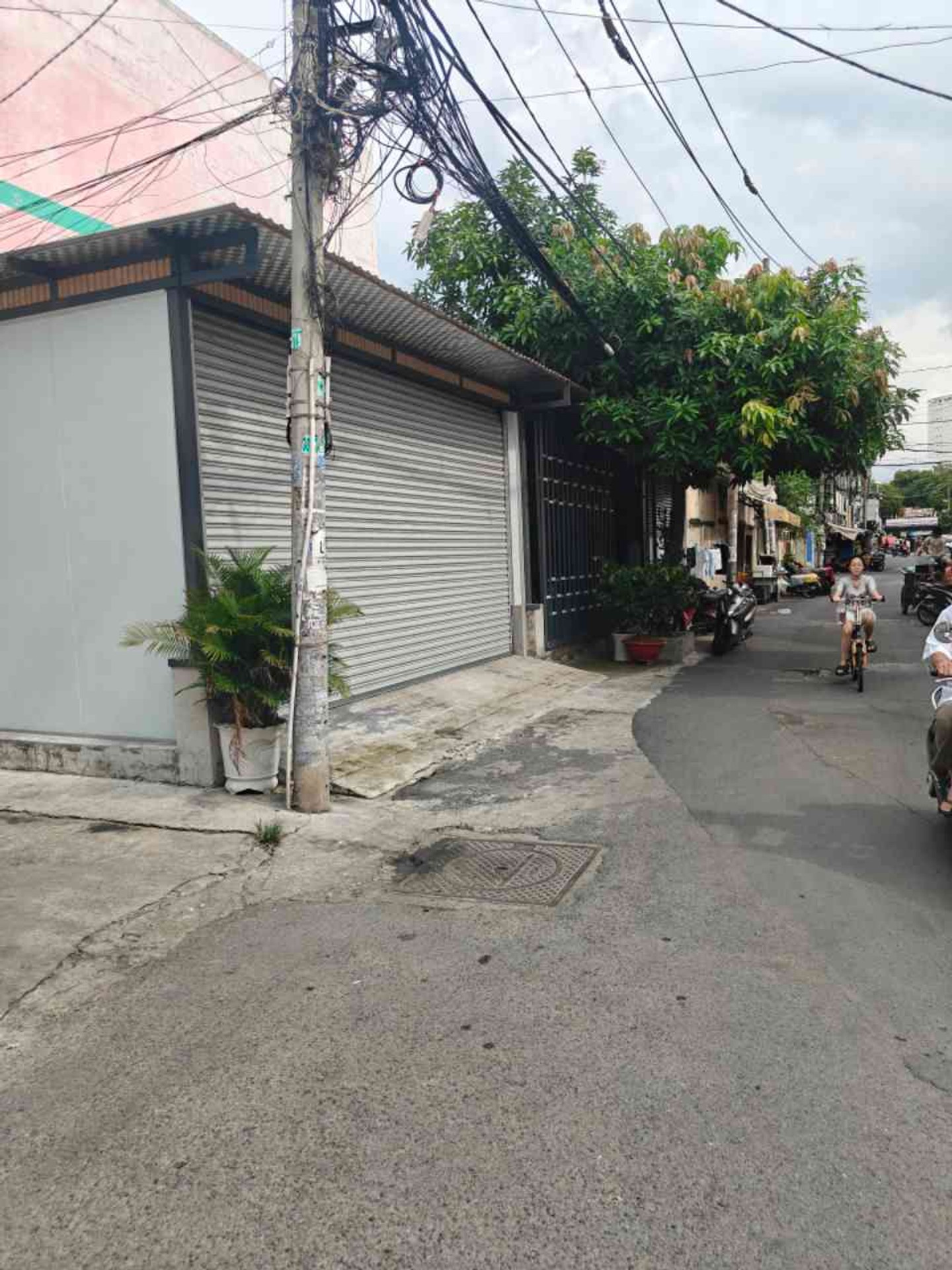 Nhà mặt phố Bà Hom diện tích lớn, 3 tầng, mặt tiền rộng, giá 39 tỷ