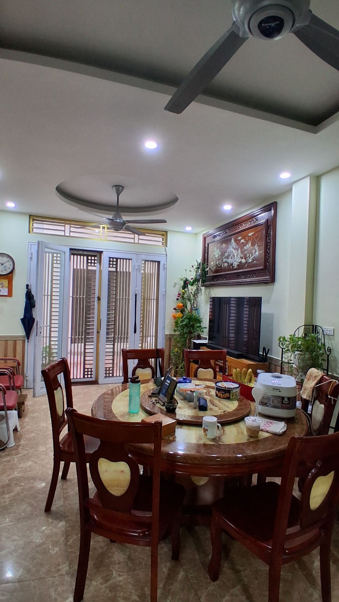 Bám nhà riêng phố Thụy Khuê - sổ 38.8m2, 4 tầng khung cột chắc chắn - 20m ra Hồ Tây- gần trường học