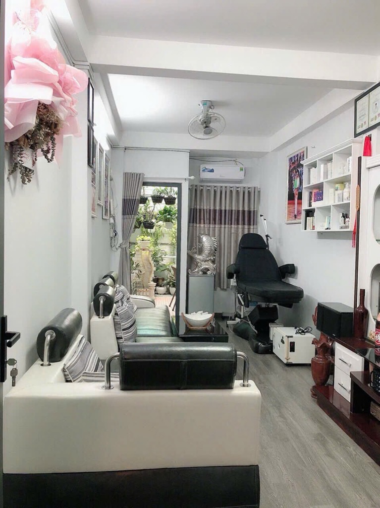 Bán nhà mặt phố Quận 10, 42m2, giá 14.5 tỷ
