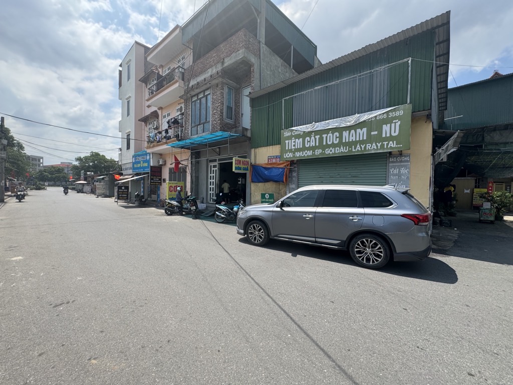 Bán nhà riêng 3 tầng trung tâm Từ Sơn, 13 phòng khép kín, hiệu suất cho thuê cao