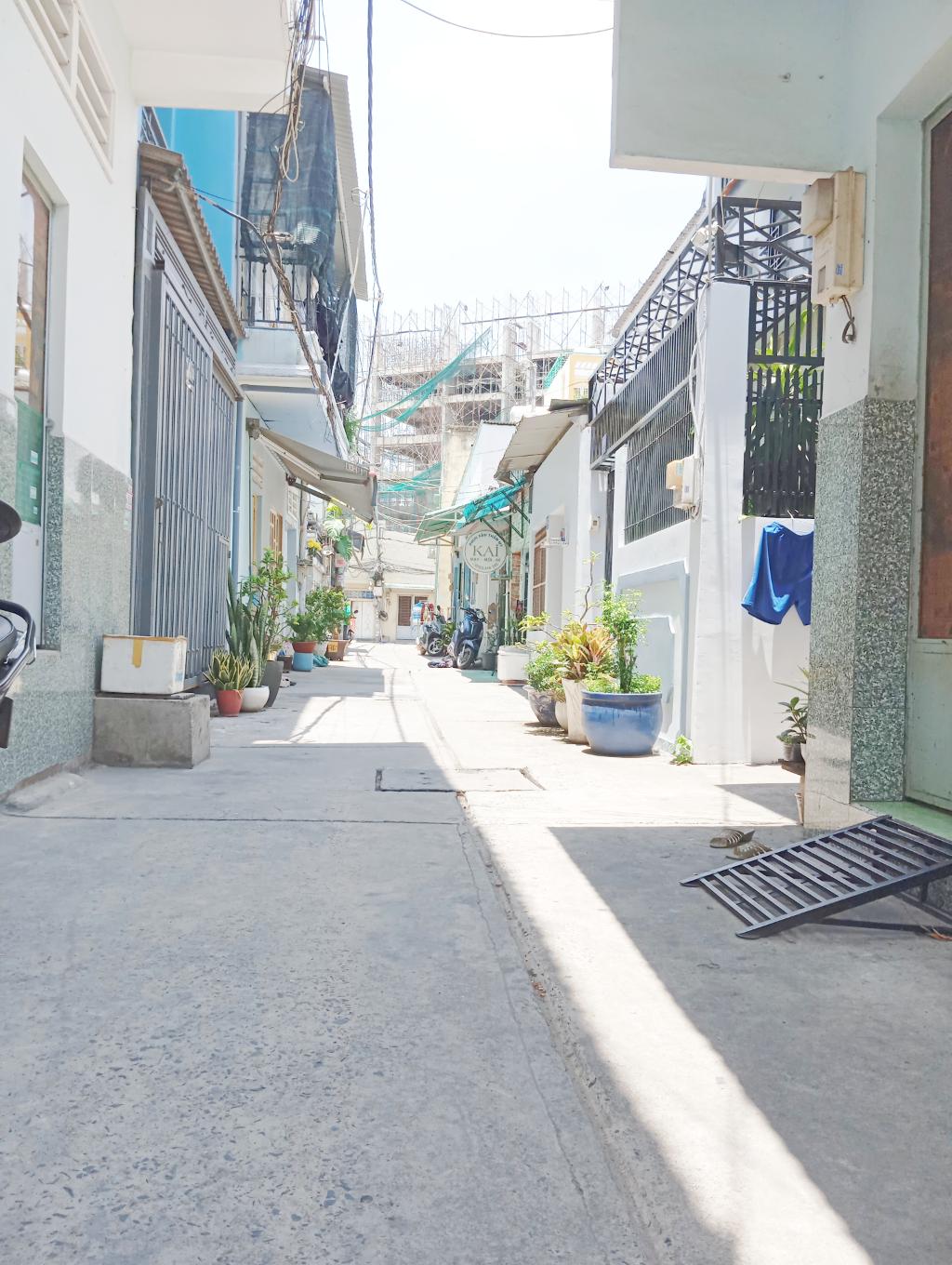 Cơ hội hiếm có sở hữu nhà 4 tầng cực khủng tại Quận 8
