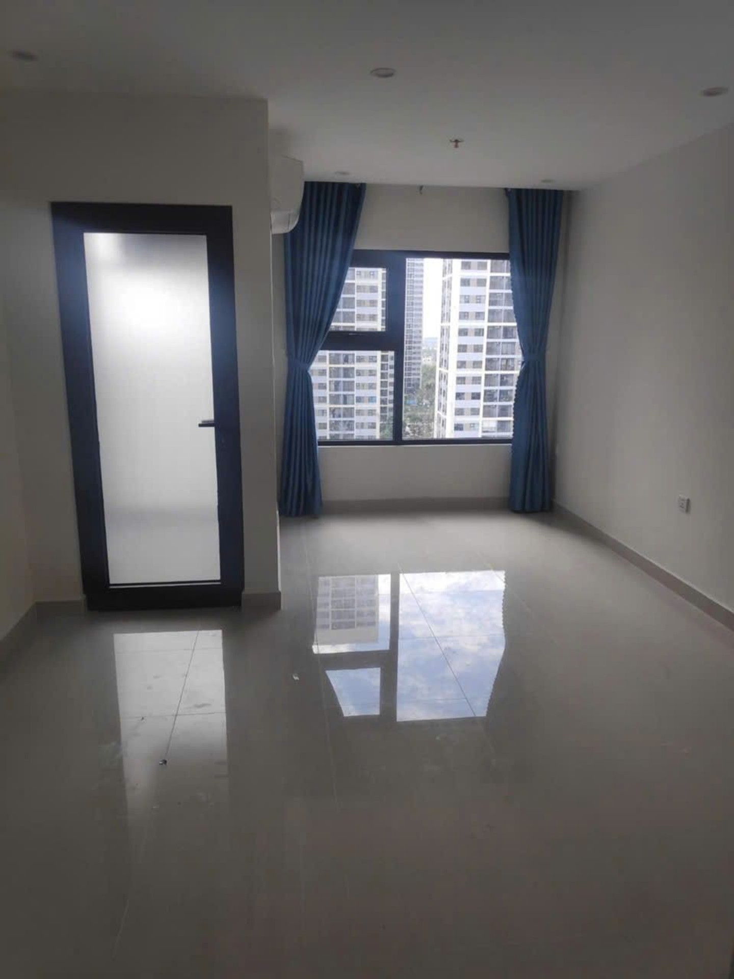 Bán căn hộ studio Vinhomes Grand Park Quận 9 giá tốt 27m2 chỉ 1,7 tỷ