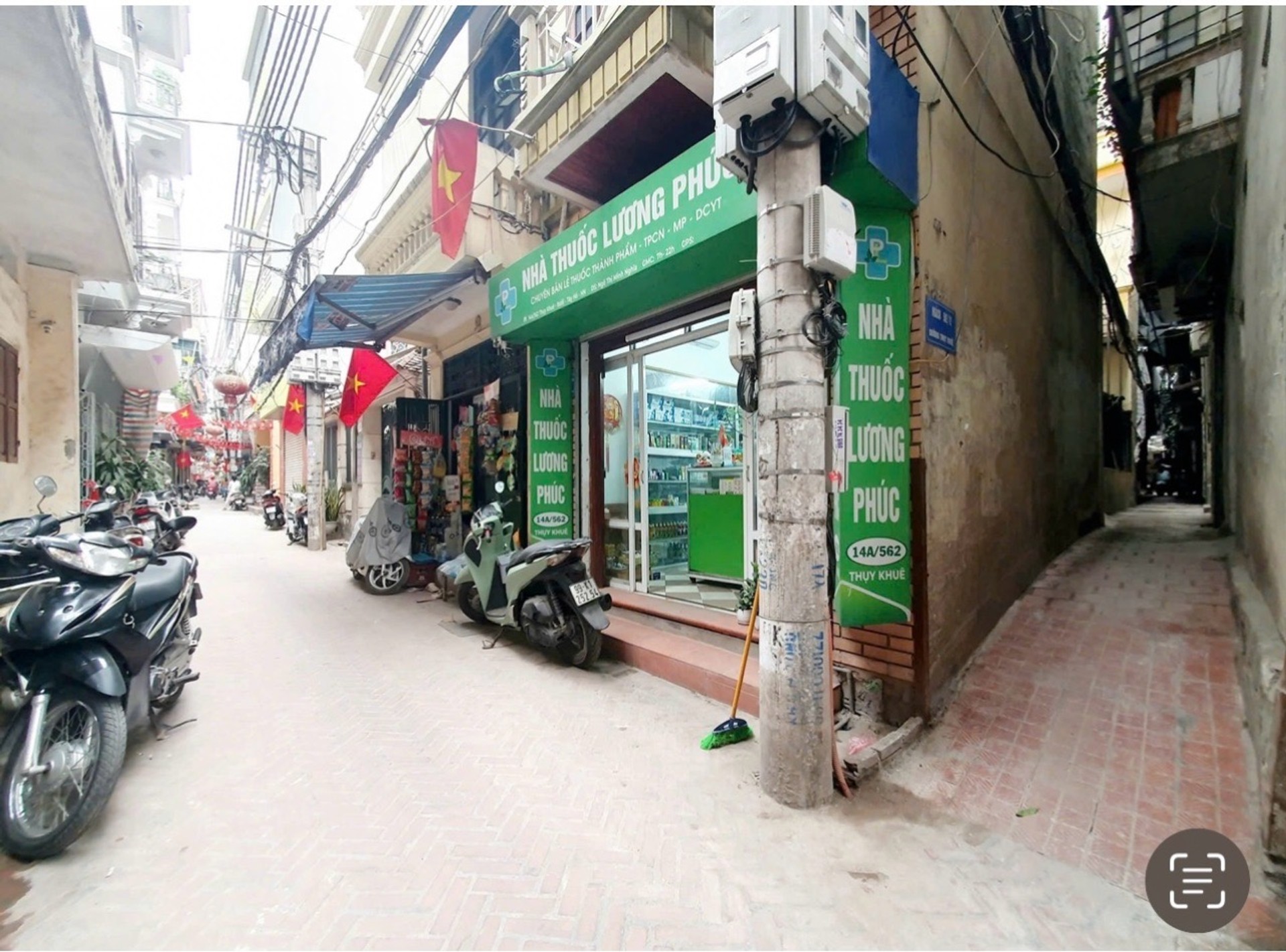 Bán nhà 4 tầng mặt tiền rộng 9m tại quận Tây Hồ