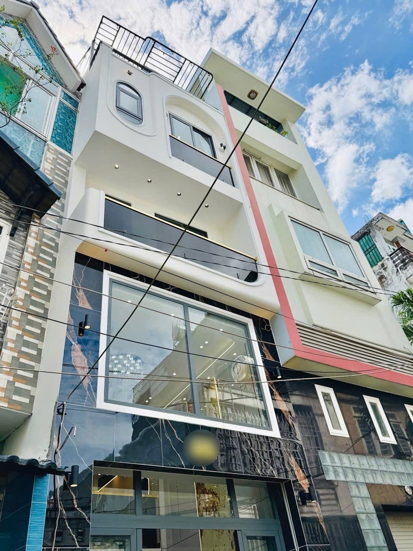 Bán nhà riêng 5 tầng nở hậu tại Phường 10 Quận Gò Vấp, gần sân bay