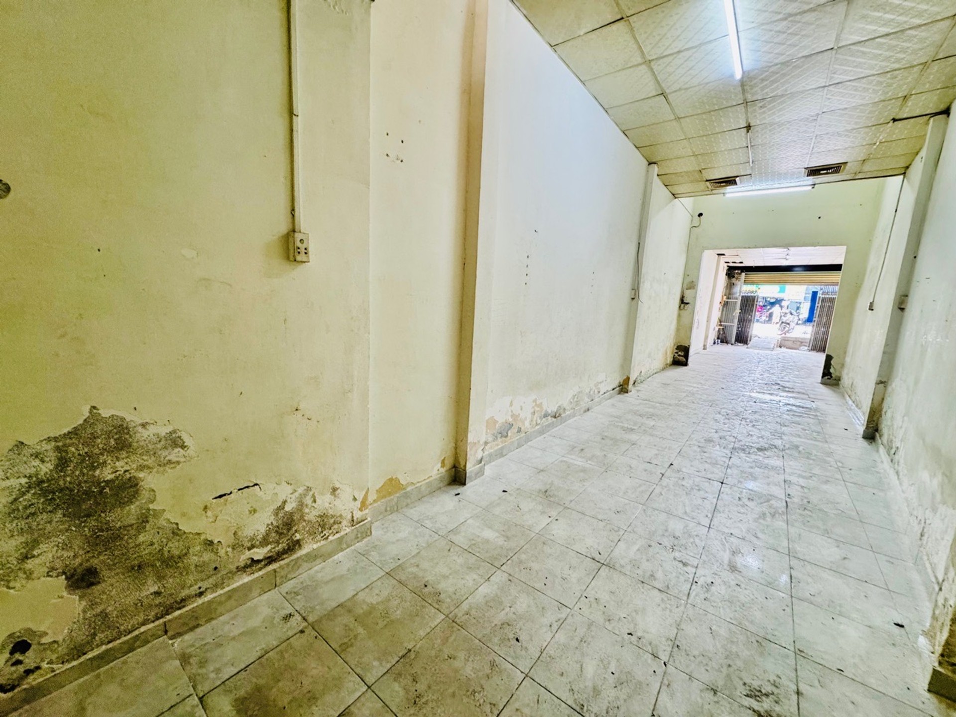 Bán nhà mặt phố Quốc Lộ 50, quận 8, giá 8 tỷ thương lượng