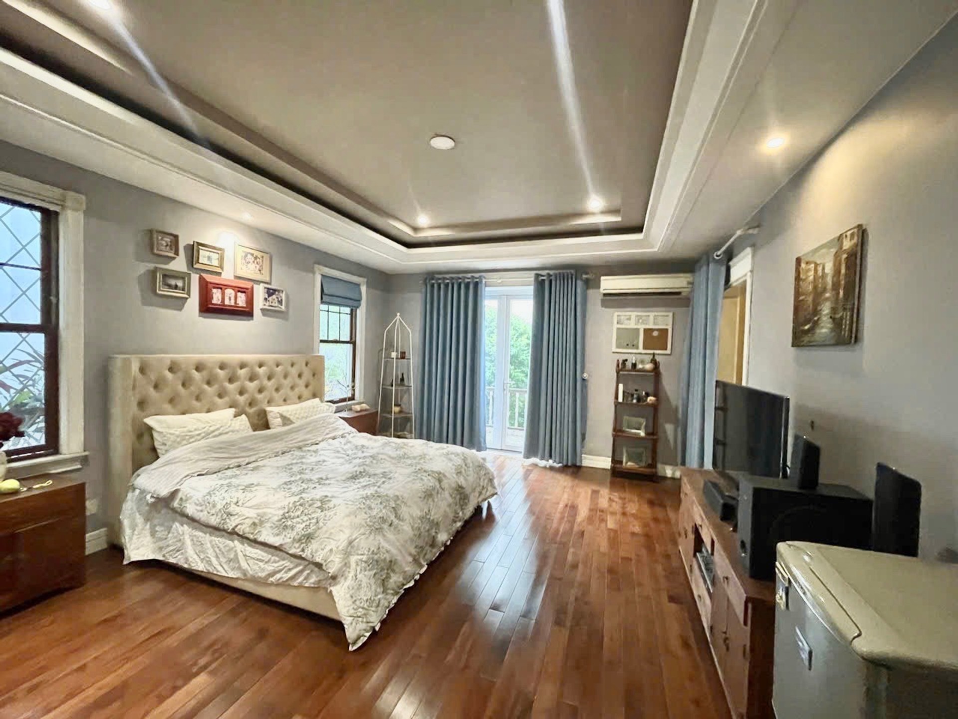 Bán biệt thự liền kề rộng 462m2 tại quận Tân Bình giá 112 tỷ