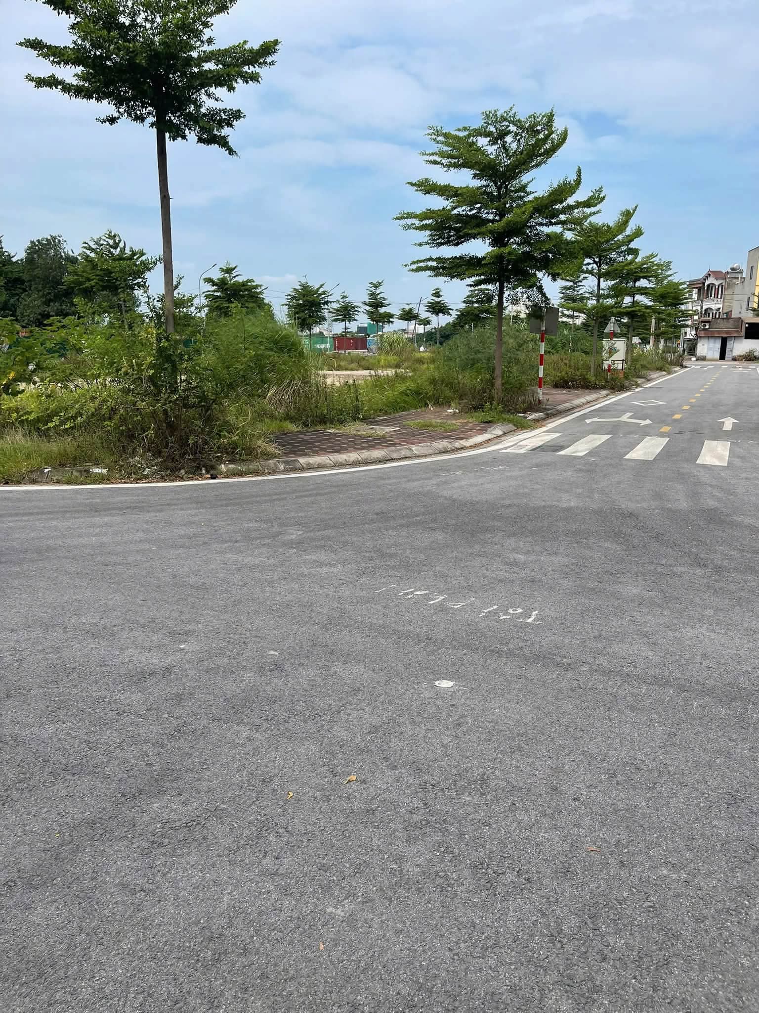 CHÍNH CHỦ BÁN 50m2 Đất TÁI ĐỊNH CƯ LÀNG VĂN - PHƯỜNG THANH LIỆT - VỈA HÈ Ô TÔ 45 CHỖ ĐỖ