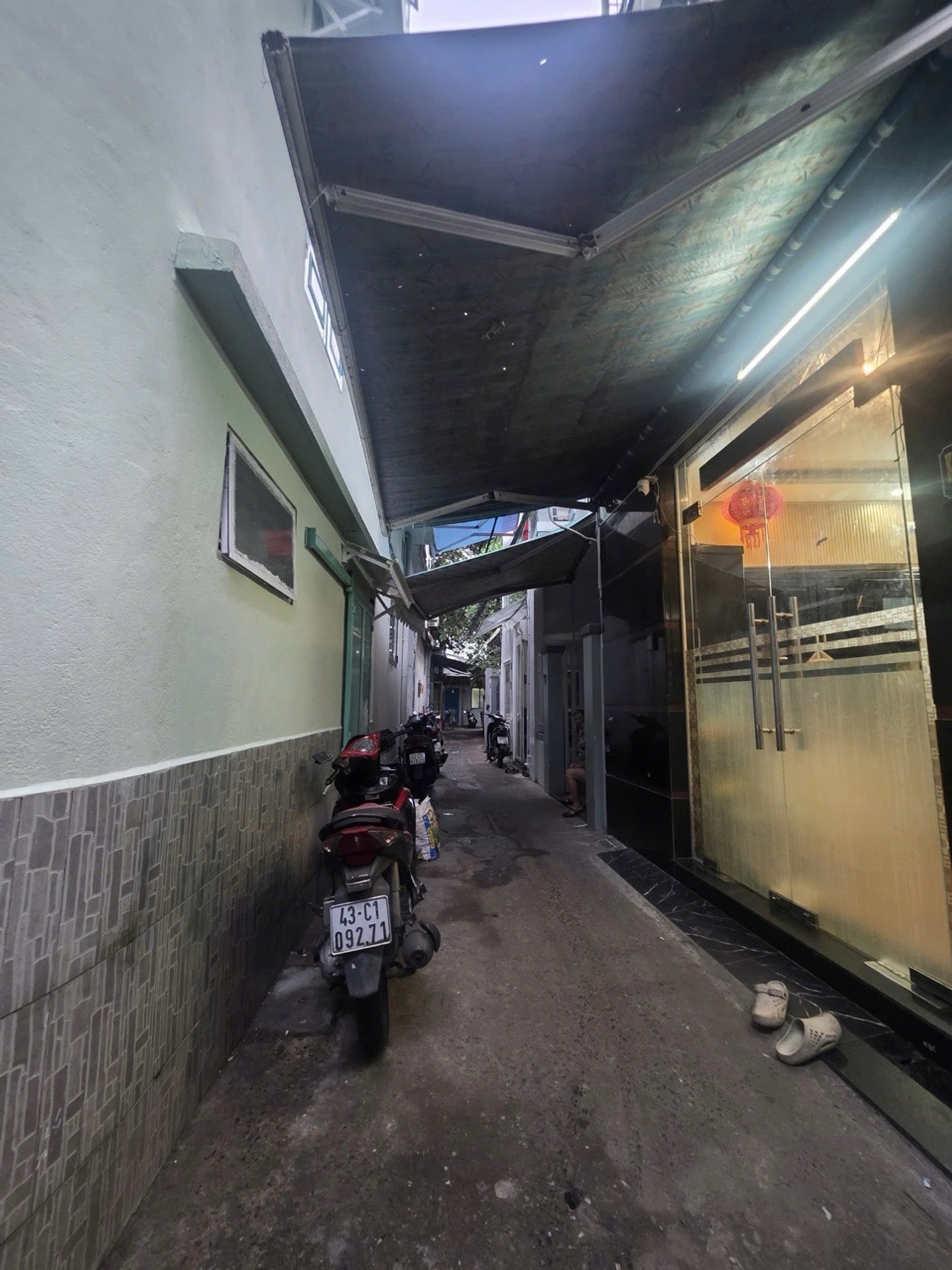 Bán nhà riêng 4 tầng trung tâm quận Hải Châu, hai mặt tiền, gần sông Hàn lh 0962273945