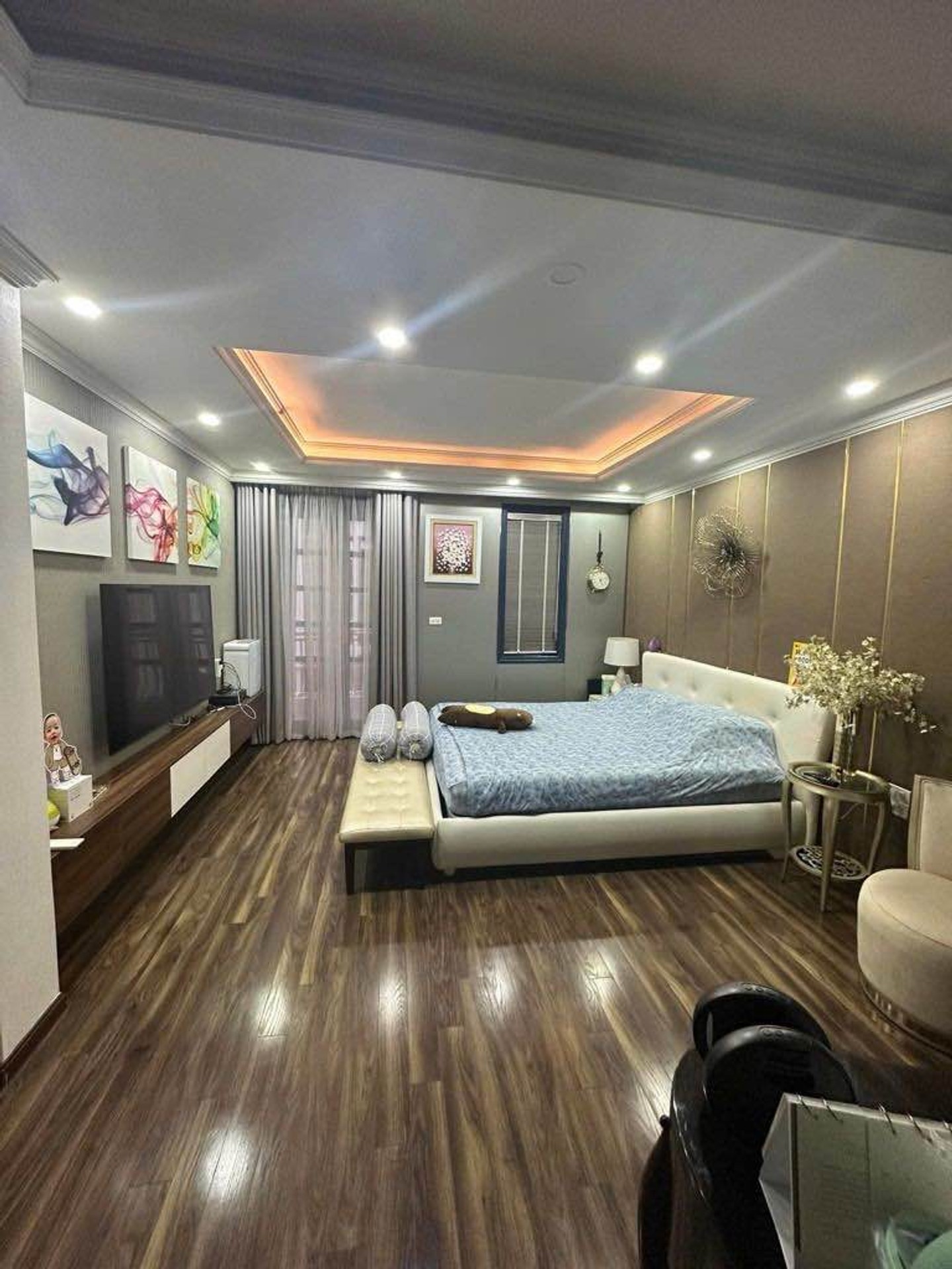 HOA HẬU - PHỐ NGUYỄN ĐÌNH THI - TÂY HỒ LỘNG GIÓ