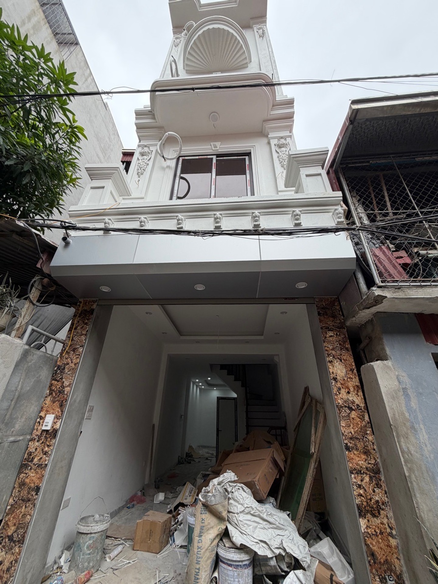 Nhà 5 tầng mới tại Giang Xá, Hoài Đức, diện tích 40.2m²