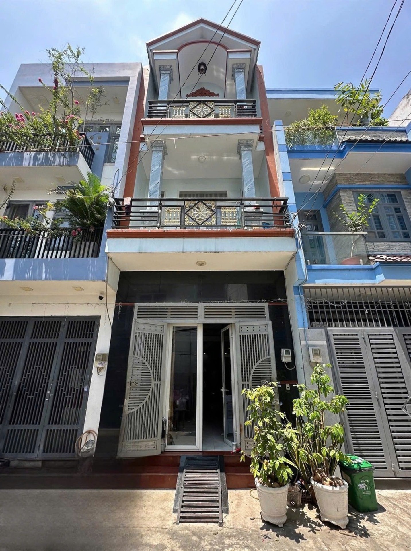Nhà 3 tầng mới 60m2 tại Bình Tân, giá 6,35 tỷ