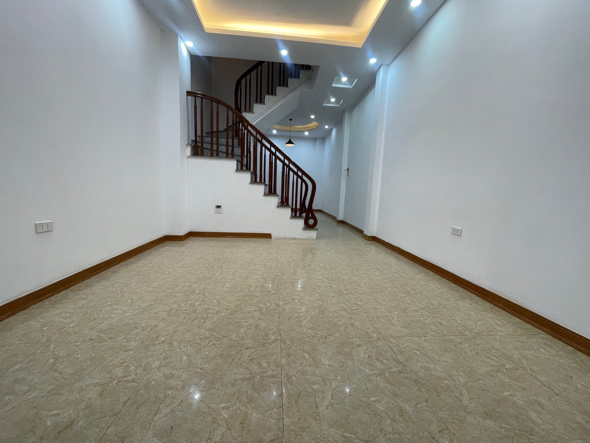 Bán nhà riêng 36.5m² tại Yên Vĩnh, nở hậu, gần ô tô, nhà văn hóa. Tiện ích sát nhà