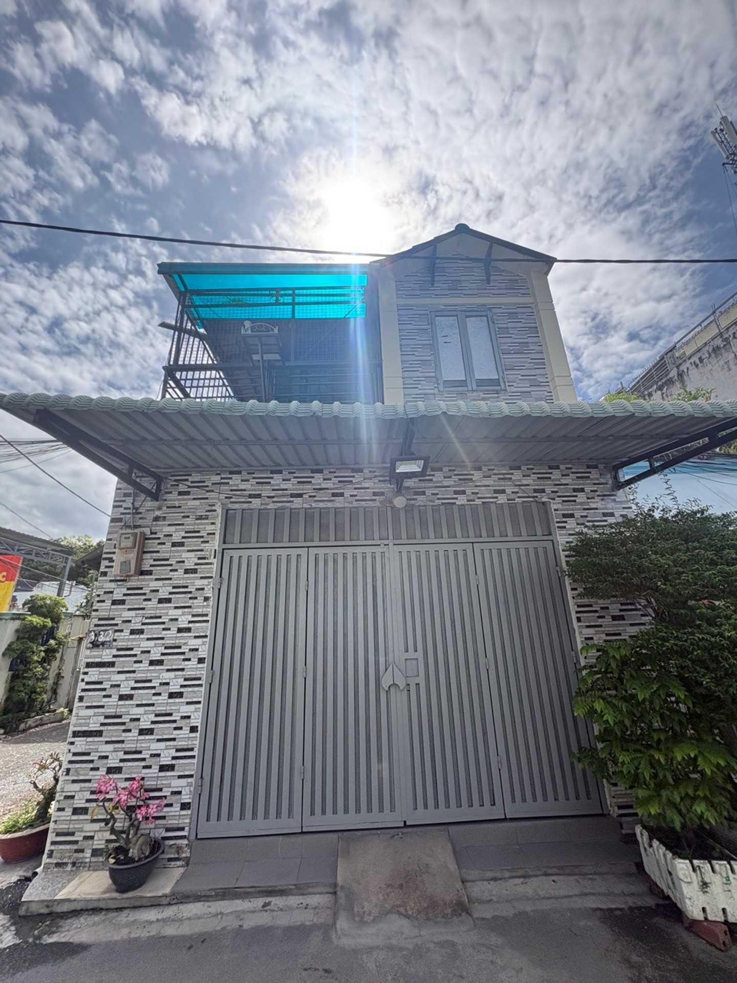 Bán nhà 2 tầng diện tích 50m² tại Phường Phú Hữu, tiện lợi, pháp lý chuẩn