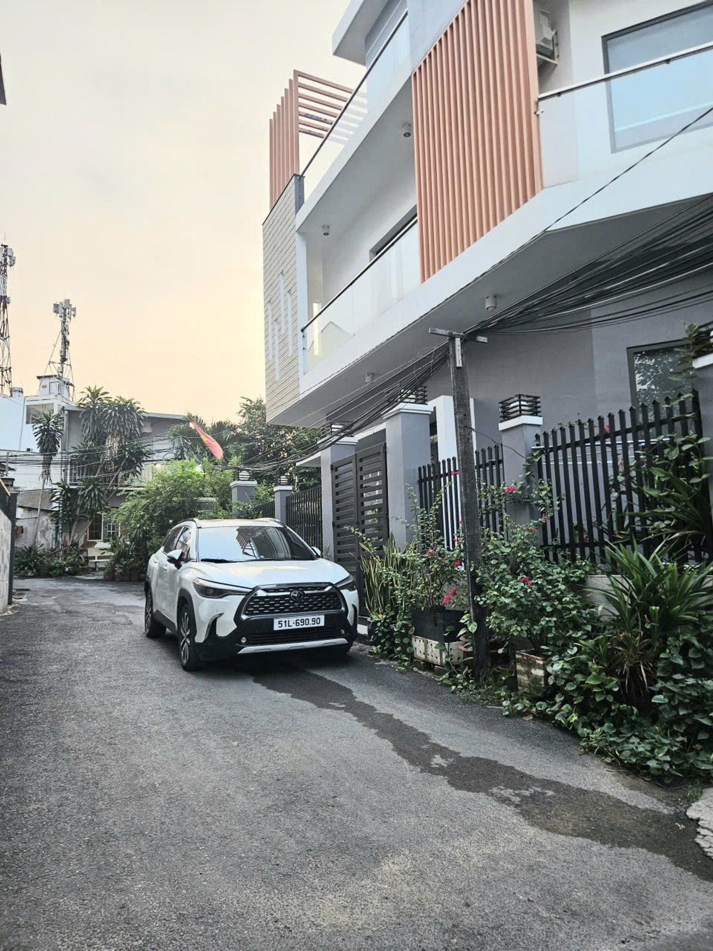Bán nhà riêng Quận 9 Tăng Nhơn Phú A diện tích 134.5m2 mặt tiền 6m giá 8.1 tỷ
