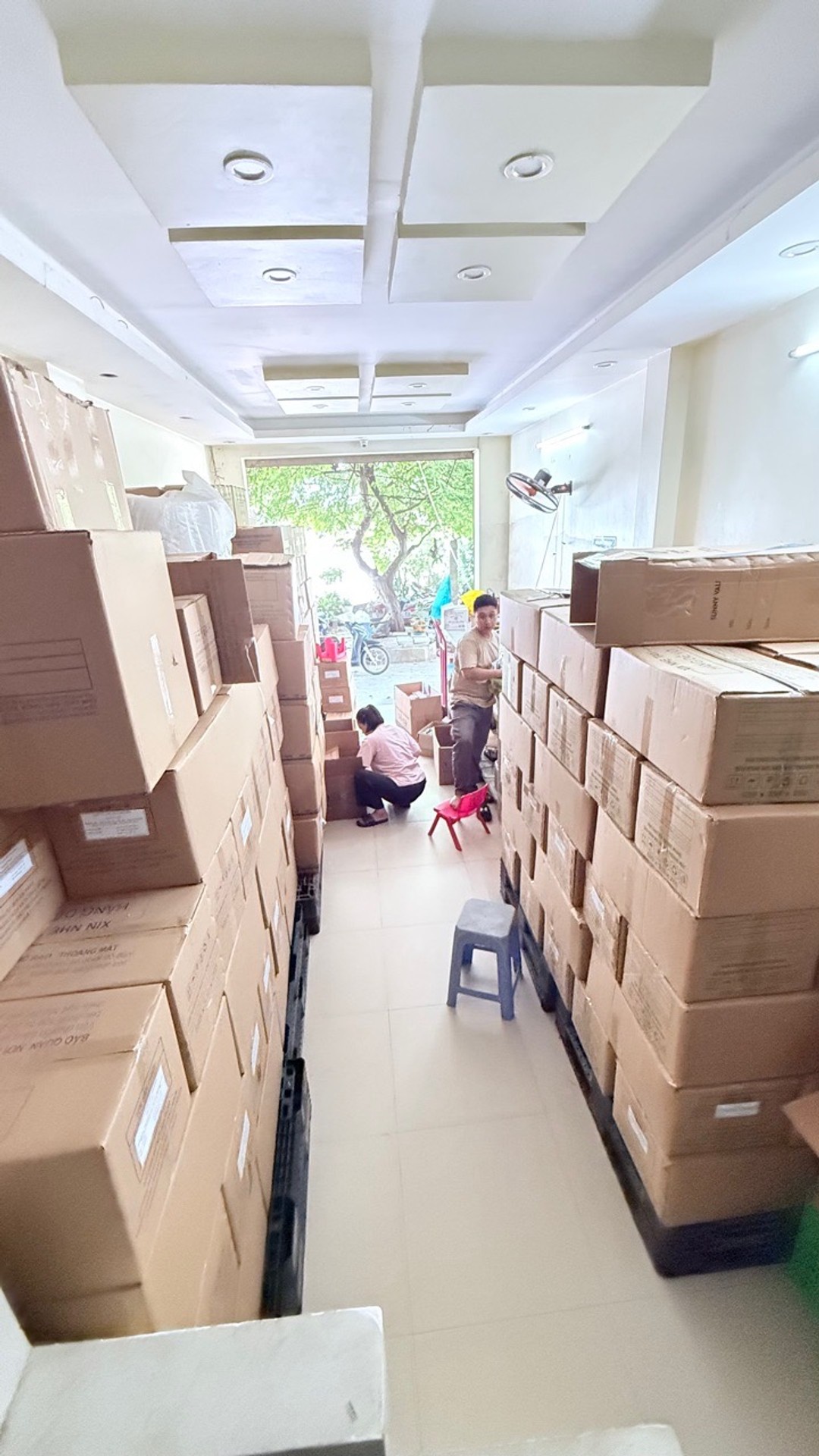 Bán nhà riêng 5 tầng tại Kim Giang, có ô chờ thang máy, 7 chỗ đỗ cửa