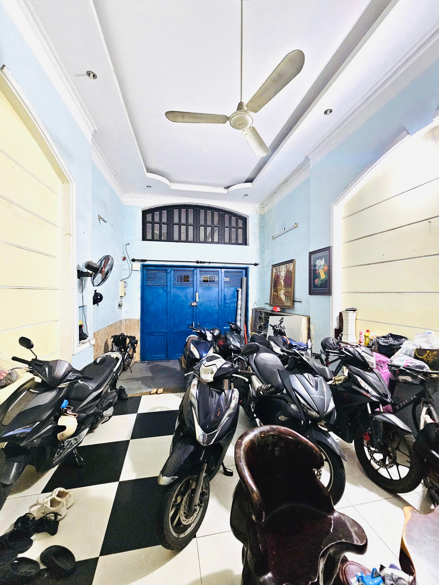 Nhà 5 tầng hẻm ô tô rộng khu vip Trương Quốc Dung giá 24 tỷ