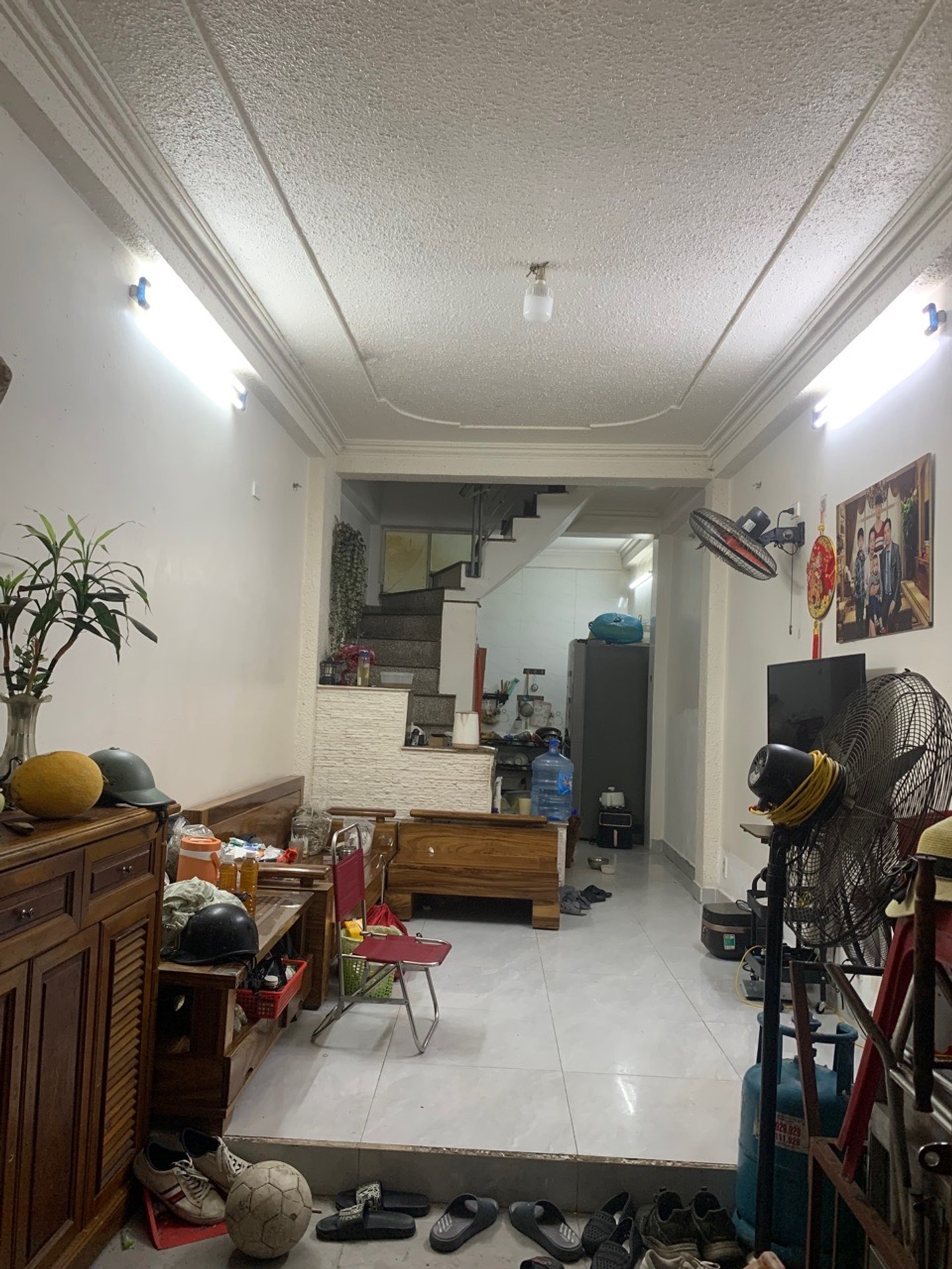 NHÀ TRUNG TÂM HẢI PHÒNG – CÁCH MẶT ĐƯỜNG TÔN ĐỨC THẮNG CHỈ 30M .
