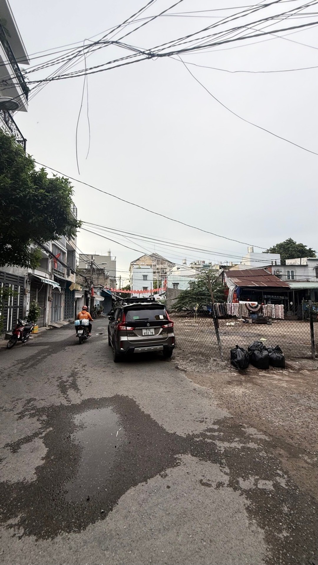 Bán nhà riêng 4 tầng tại Bà Hom, Quận 6, vị trí hẻm xe hơi, gần chợ Phú Lâm