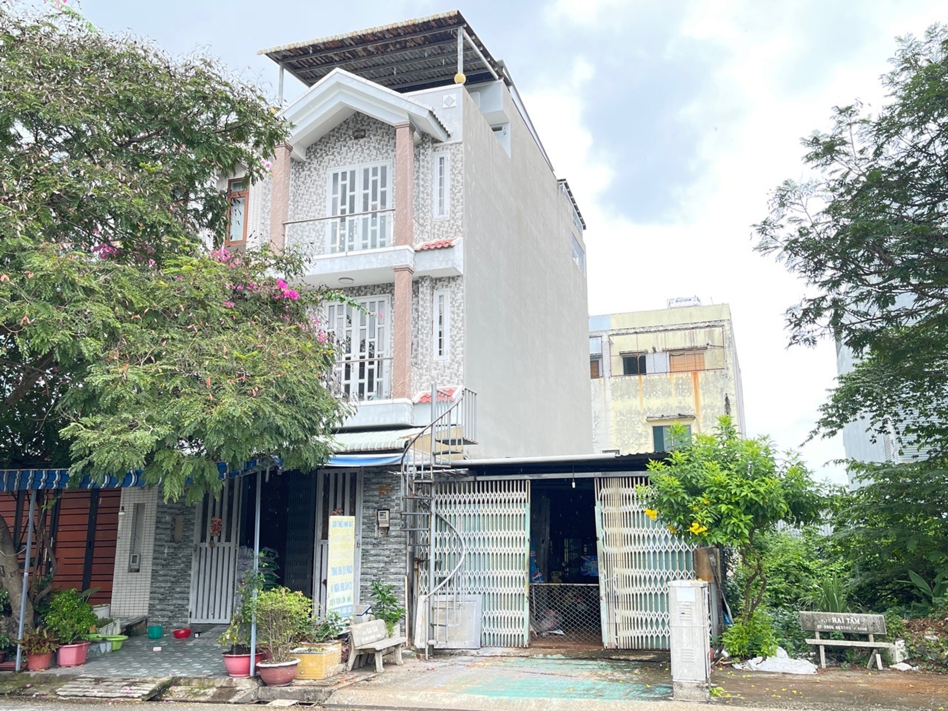 Bán nhà mặt phố 4 tầng mặt tiền 5m tại An Phú Tây