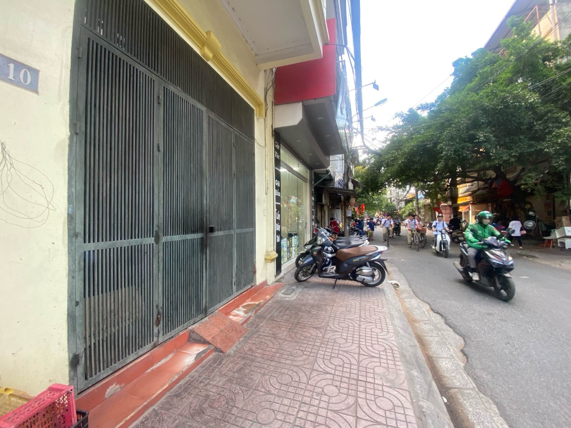 SIÊU PHẨM KHƯƠNG HẠ - Ô TÔ TRÁNH - KINH DOANH - VỈA HÈ - Ô CHỜ THANG MÁY