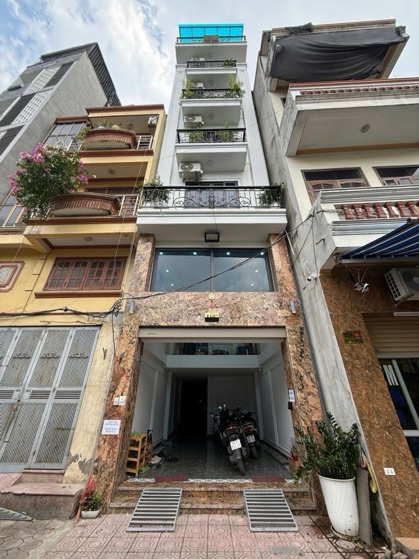 HIẾM TRƯỜNG CHINH - Ô TÔ TRÁNH - KINH DOANH - VỈA HÈ - THANG MÁY - FULL NỘI THẤT