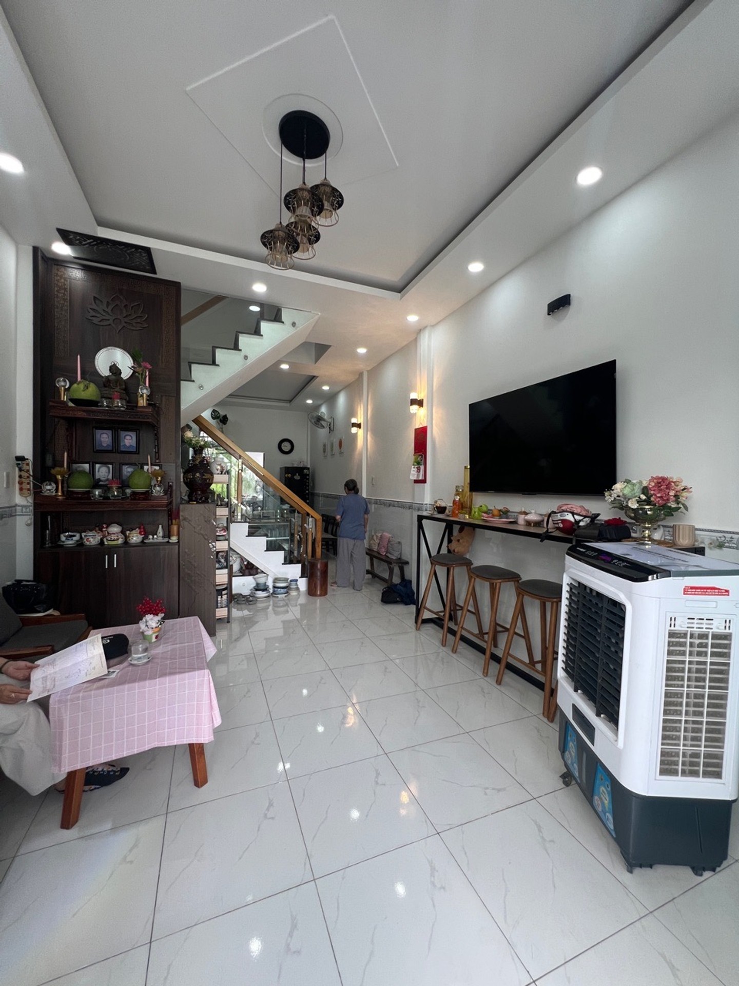 Bán nhà riêng khu Hưng Long, Bình Chánh, nhà mới 3 tầng, 3 phòng ngủ, giá 2.6 tỷ