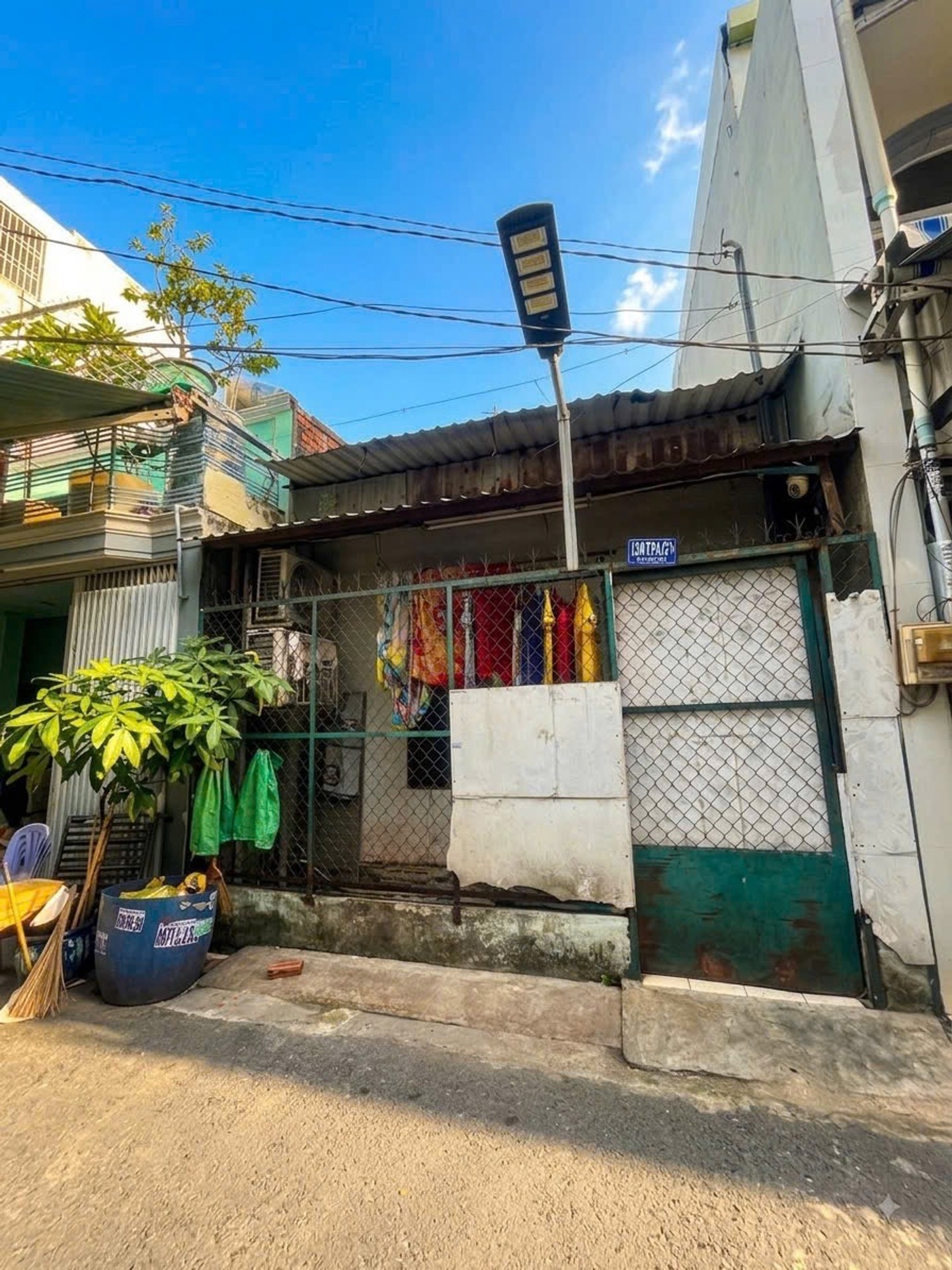 Bán nhà 32m2 hẻm ô tô quận Bình Tân giá 2,8 tỷ