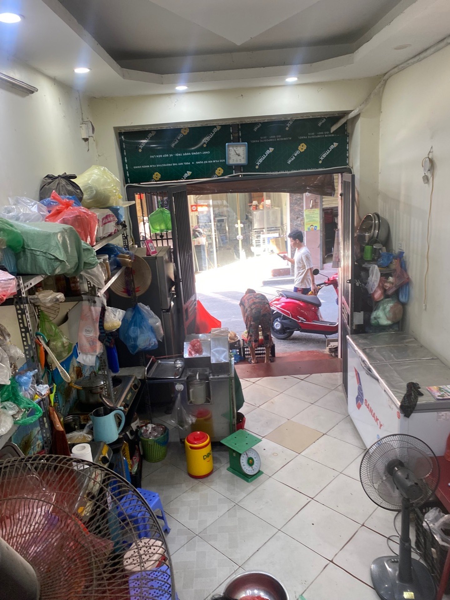 Siêu phẩm nhà riêng phố Nguyễn Trãi, oto tránh, kinh doanh đỉnh - Cơ hội hiếm có