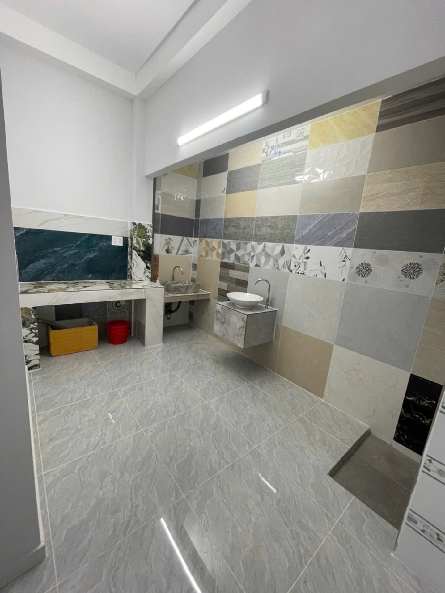 HXH ĐẬU CỬA GẦN MẶT TIỀN - CÓ PHÒNG TRỆT - DIỆN TÍCH TO 60M2