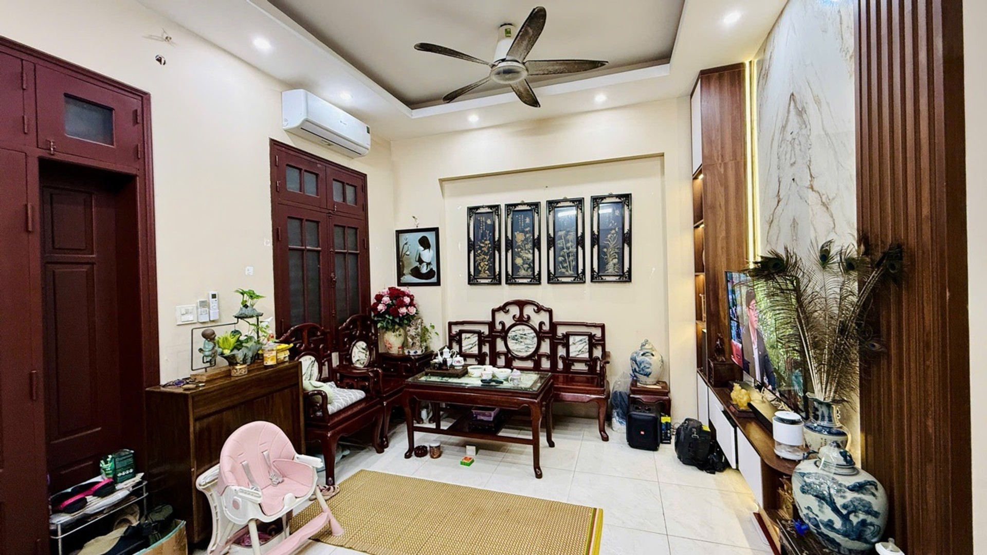 Bán nhà 4 tầng phân lô Hoàng Sâm, mặt tiền rộng 5,5m, ngõ ô tô