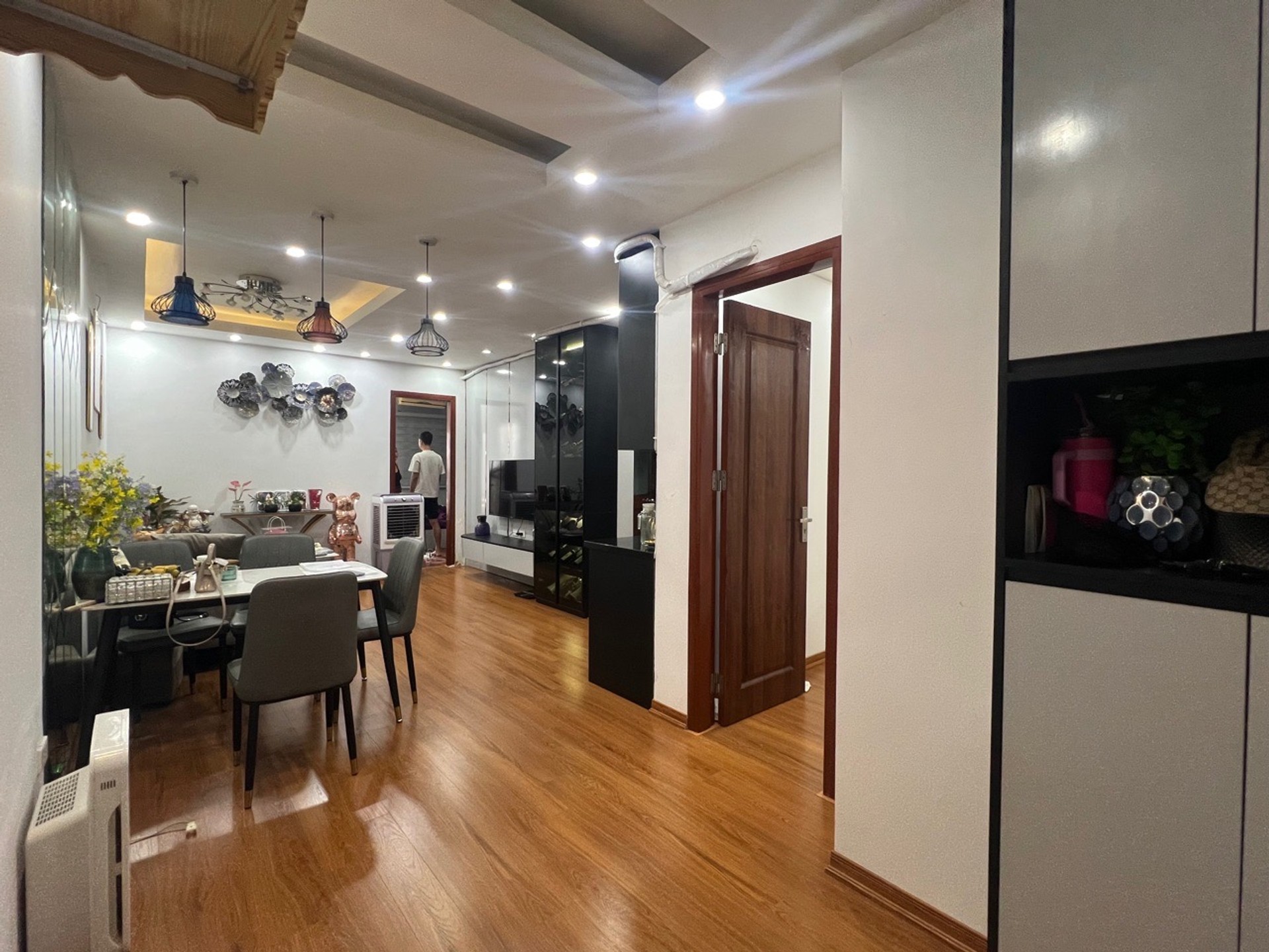 Bán căn hộ 2 phòng ngủ VP6 Linh Đàm, Hoàng Mai, diện tích 61m2, giá 3 tỷ