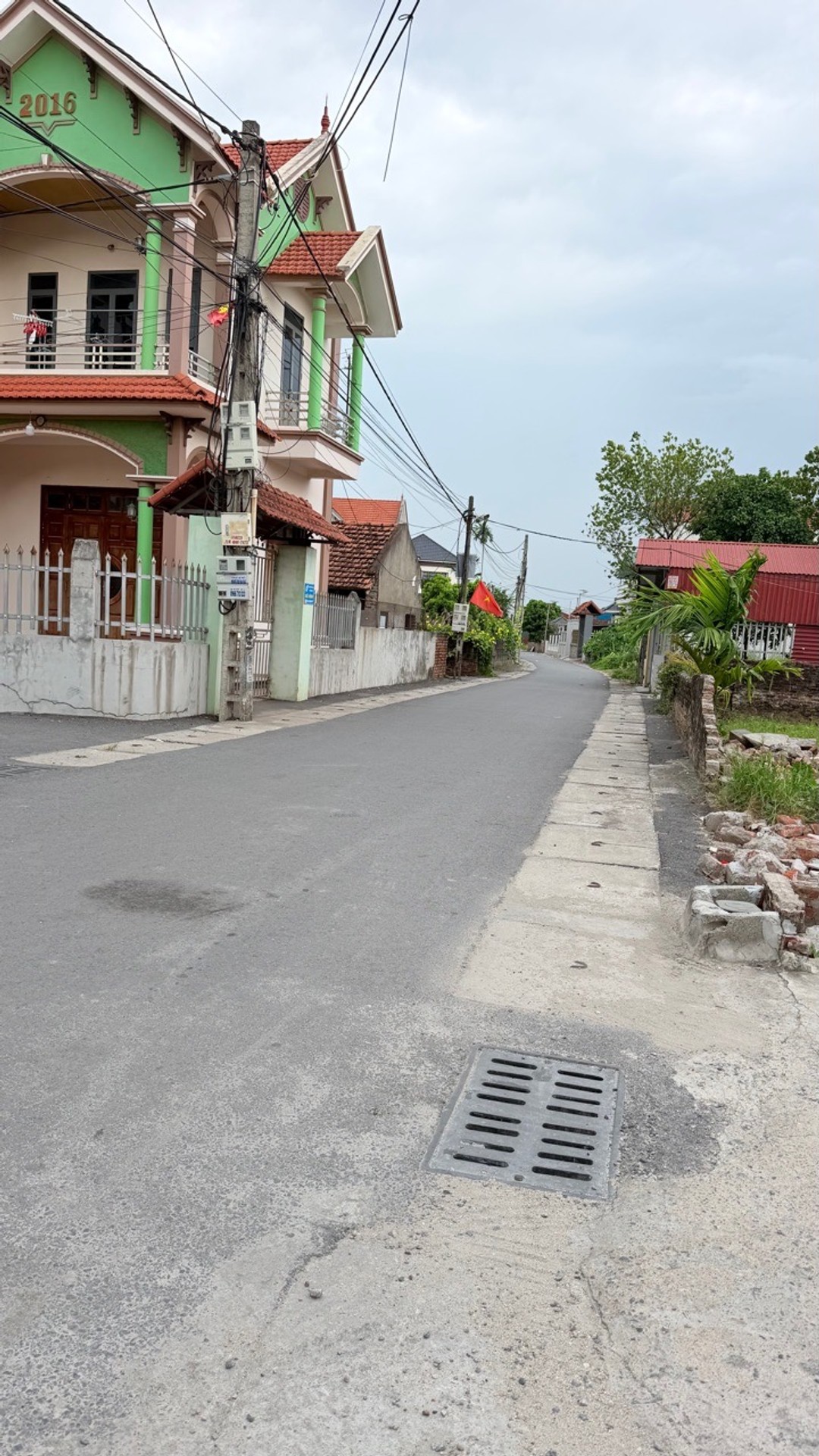 Cần bán Đất đẹp 2 mặt ngõ ô tô, chỉ hơn 1 tỷ sổ đỏ sang tên ngay tại Bãi Sậy 3