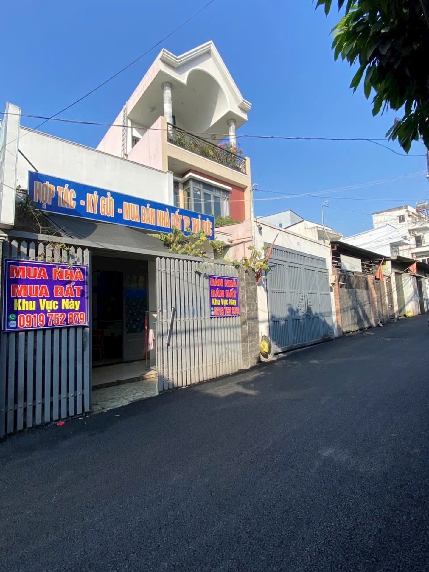 Nhà mặt phố 2 tầng diện tích 58m² hướng Đông, thuận tiện kinh doanh tại Tăng Nhơn Phú