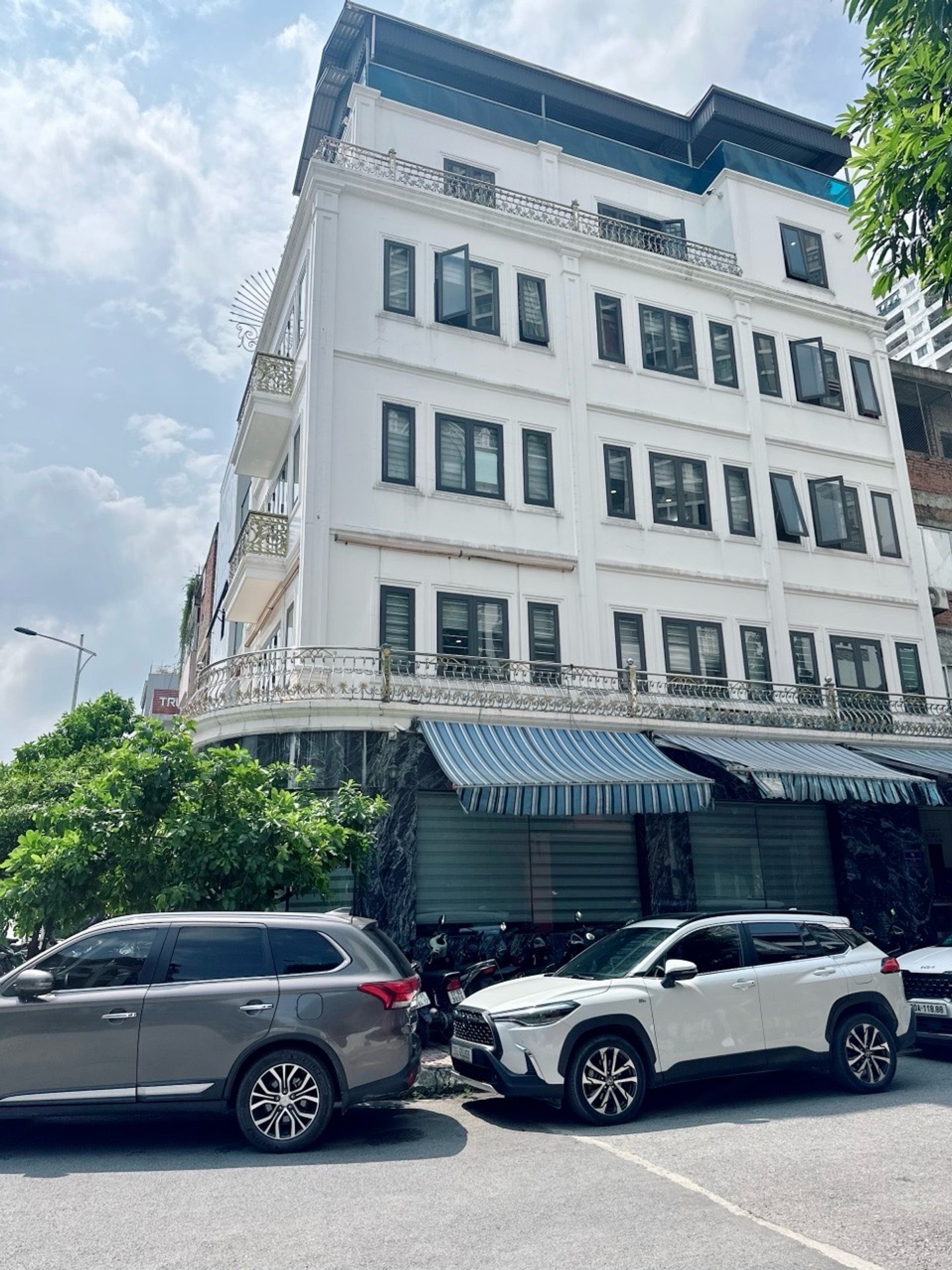BÁN NHÀ MẶT PHỐ VĂN KHÊ- 104M2 - LÔ GÓC 2 MẶT TIỀN, TÒA VĂM PHÒNG 6 TẦNG - THANG MÁY