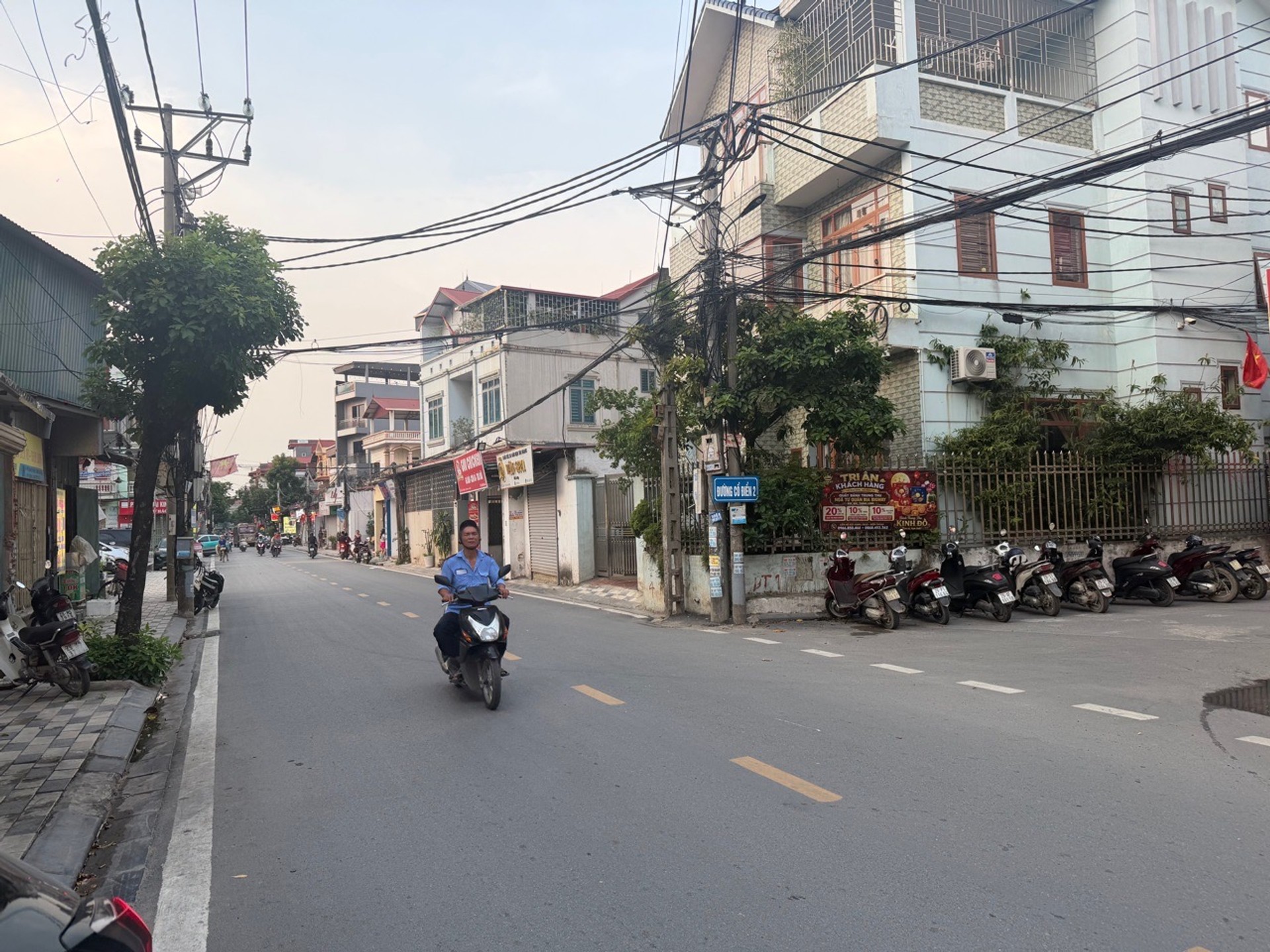 Bán đất 56,8m2 tại Cổ Điển Hải Bối giá 5,95 tỷ. Đường trước nhà thông oto tránh . Kinh doanh đỉnh.