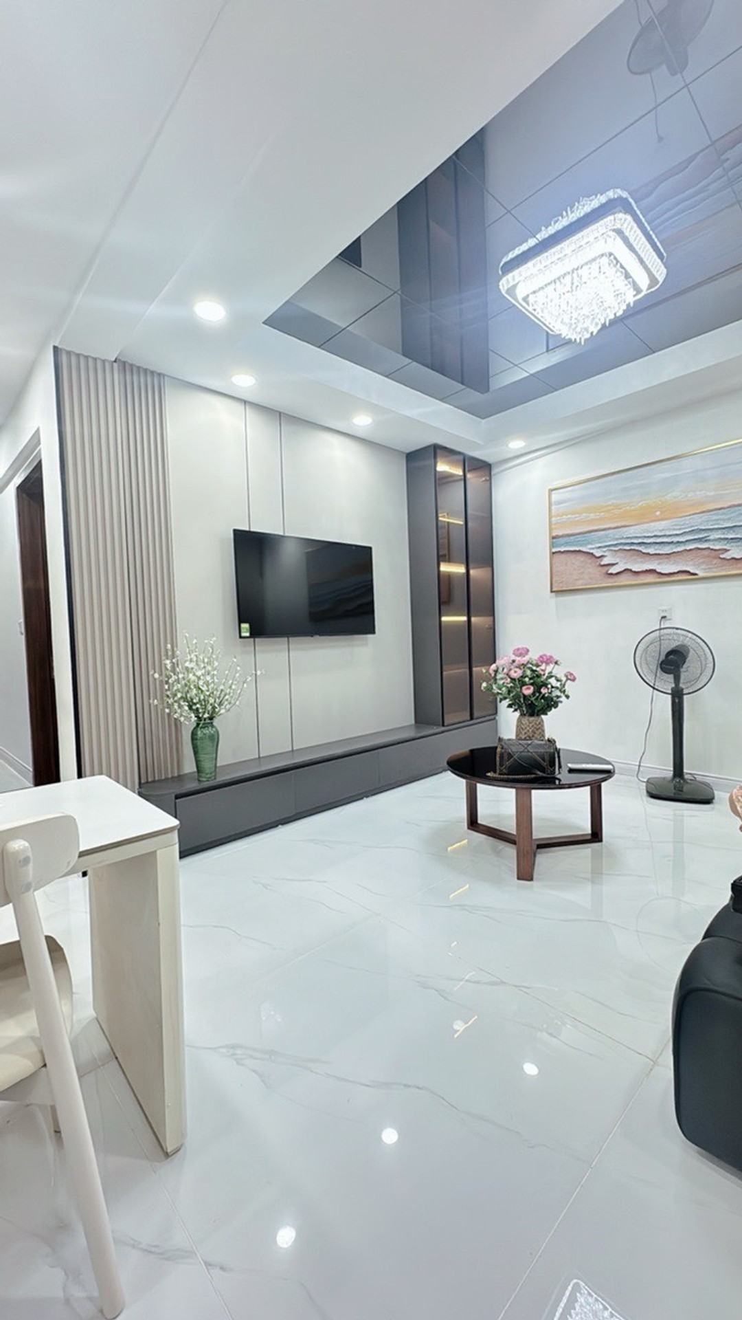 Căn hộ siêu hot trung tâm Chùa Láng - Full nội thất xịn, chỉ việc vào ở