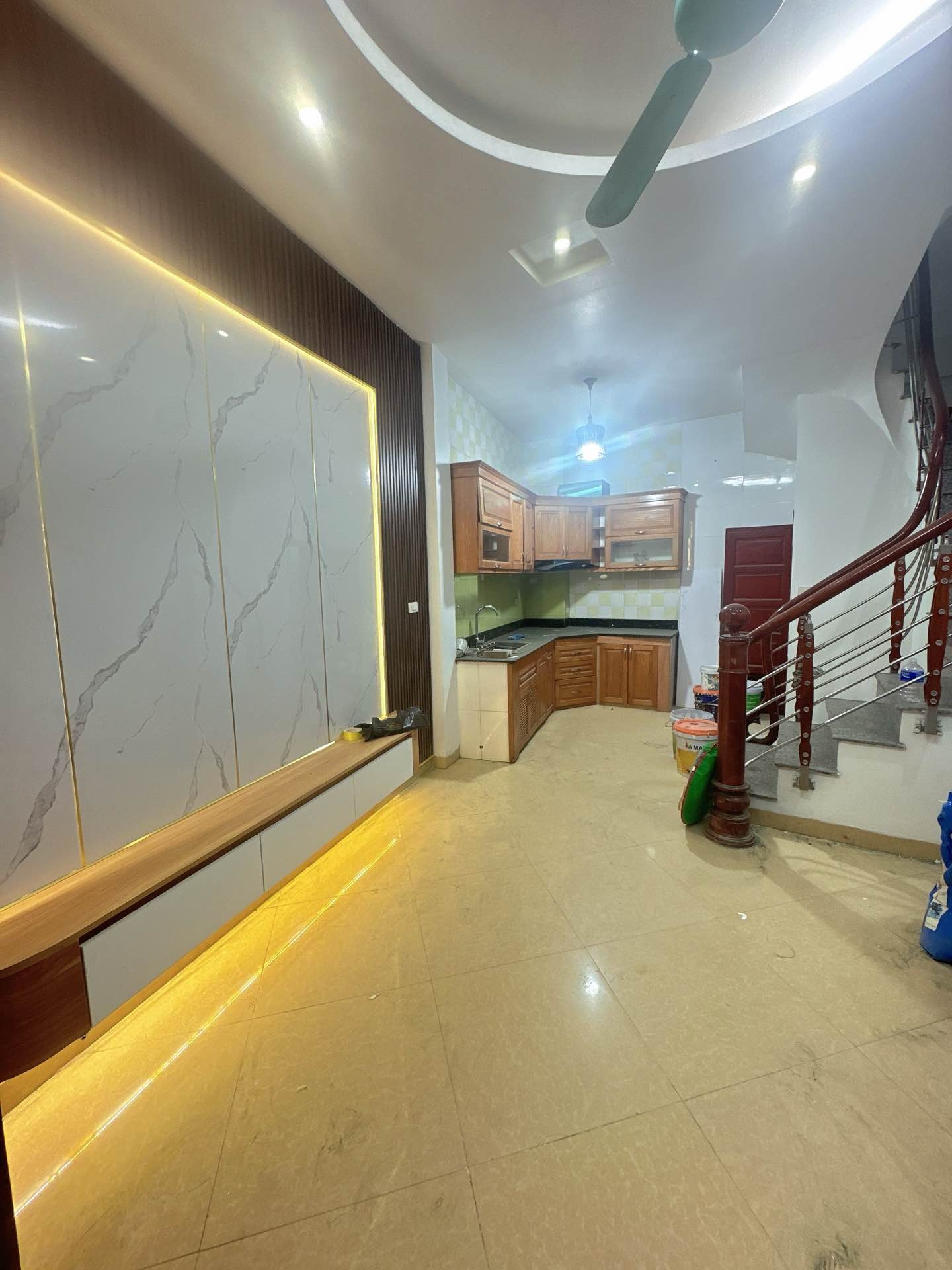 Bán nhà 5 tầng gần phố Ngọc Thụy, tiện nghi đầy đủ, sổ đỏ chính chủ