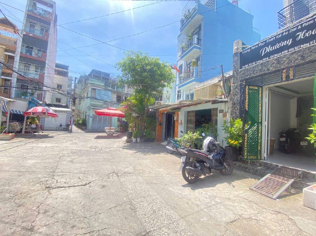 Bán nhà 5 tầng 4PN tại quận 10, giá 10.4 tỷ