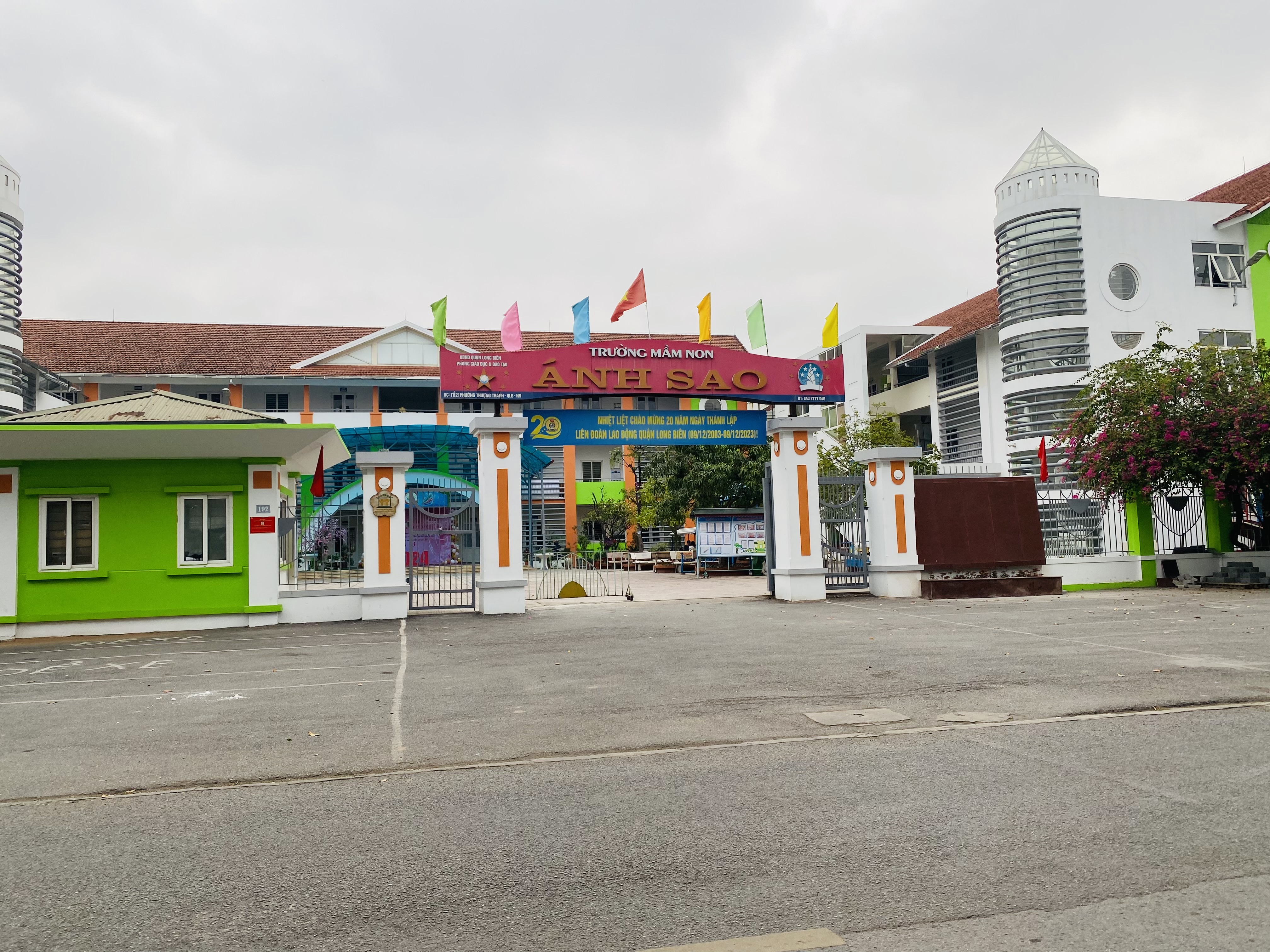 TĐC THANH AM, VIỆT HƯNG, VỈA HÈ, 1 NHÀ RA HỒ CÔNG VIÊN, Ô TÔ TRÁNH ĐỖ, DT 60M2, MT 4M, CHỈ 15 TỶ