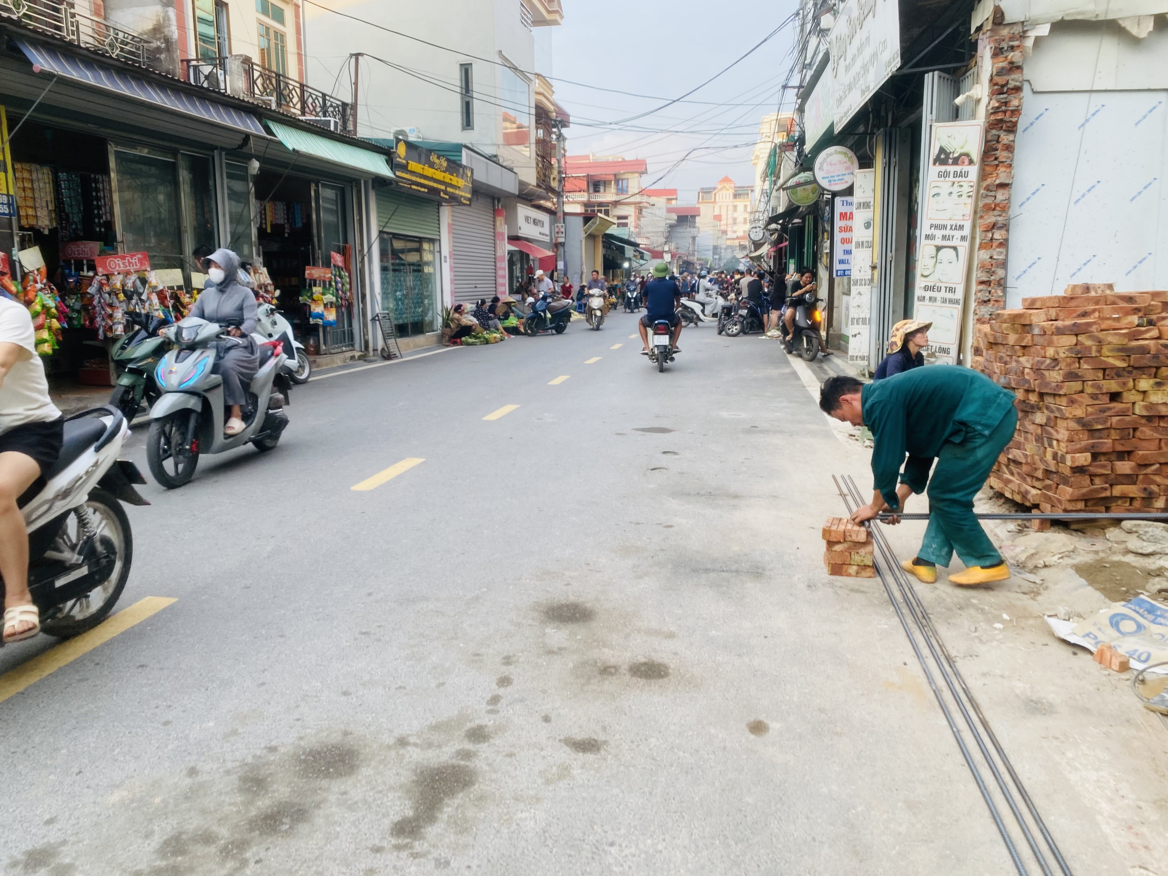 NHÀ ĐẸP QUANG MINH - MẶT TIỀN RỘNG - KINH DOANH BẤT CHẤP - 2 TÔ TRÁNH - VIEU THOÁNG SÁNG. DT 132