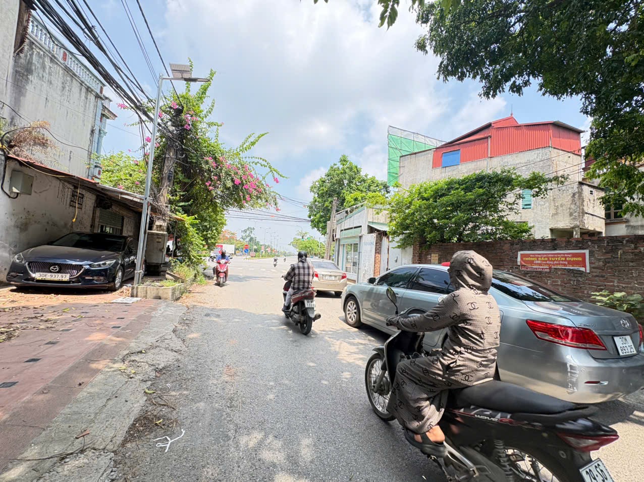 ⭐️ĐƯỜNG 6M THÔNG BÀN CỜ OTO TRÁNH- VỈA HÈ NHỎ- GẦN SÂN CHƠI BÃI ĐỖ XE- CÁCH TRỤC LIÊN XÃ KINH DOANH