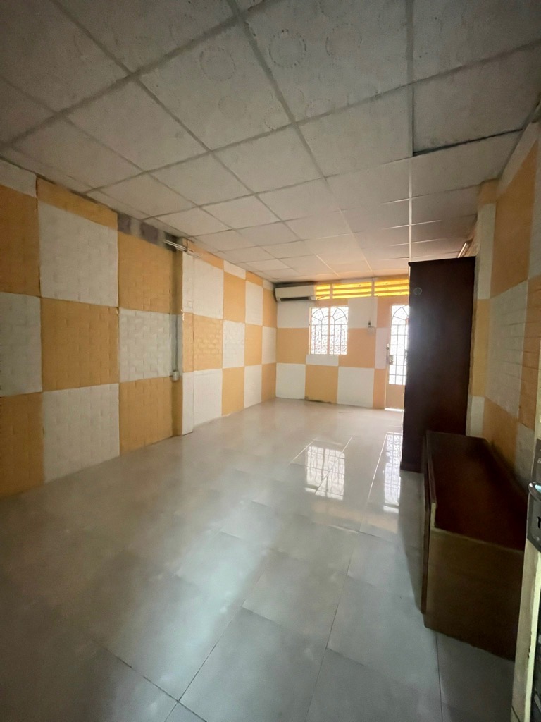 Nhà 2 tầng 3 phòng ngủ trung tâm Quận 10 giá 7.2 tỷ