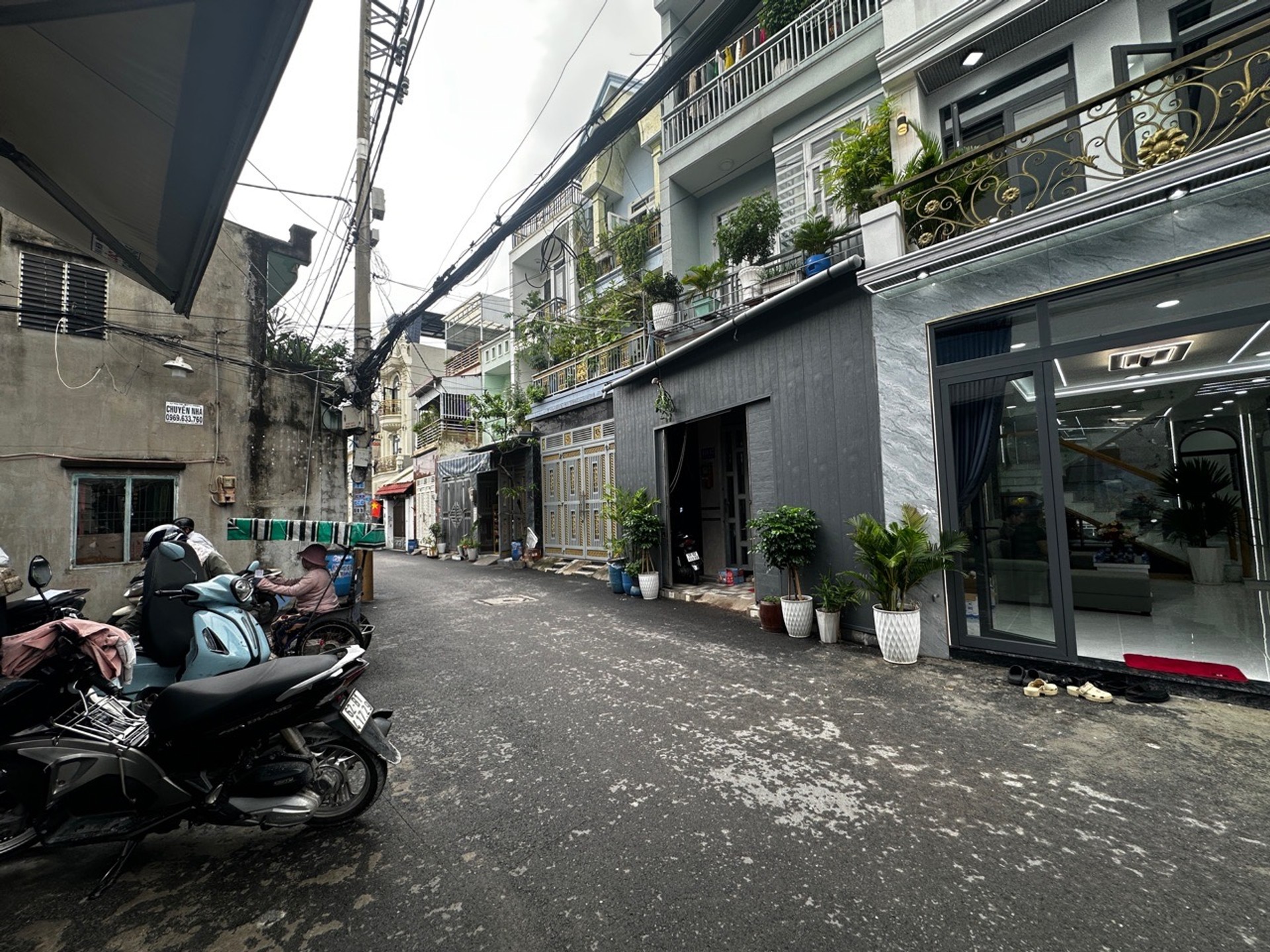 Bán nhà hẻm xe hơi Tân Thới Hiệp, 3 phòng ngủ, giá 4.85 tỷ