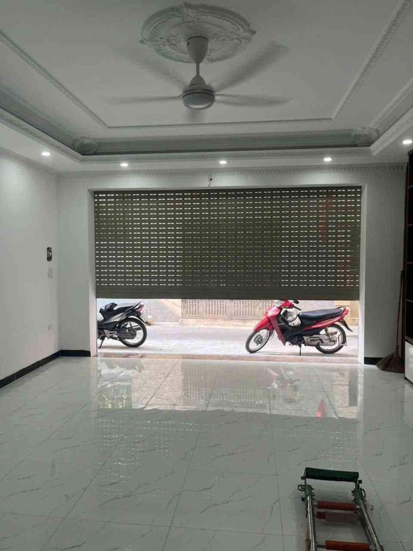 Bán nhà 6 tầng có thang máy khu Phúc Lợi, Long Biên