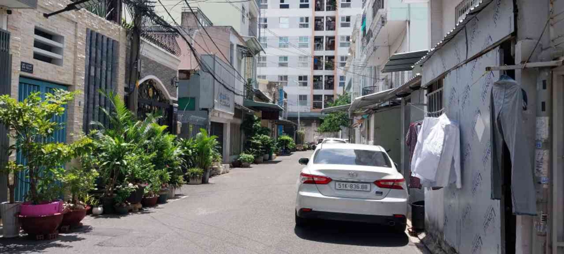 Bán nhà riêng 2 tầng hẻm 8m , gần ga Metro Phạm Văn Bạch,Tân Bình