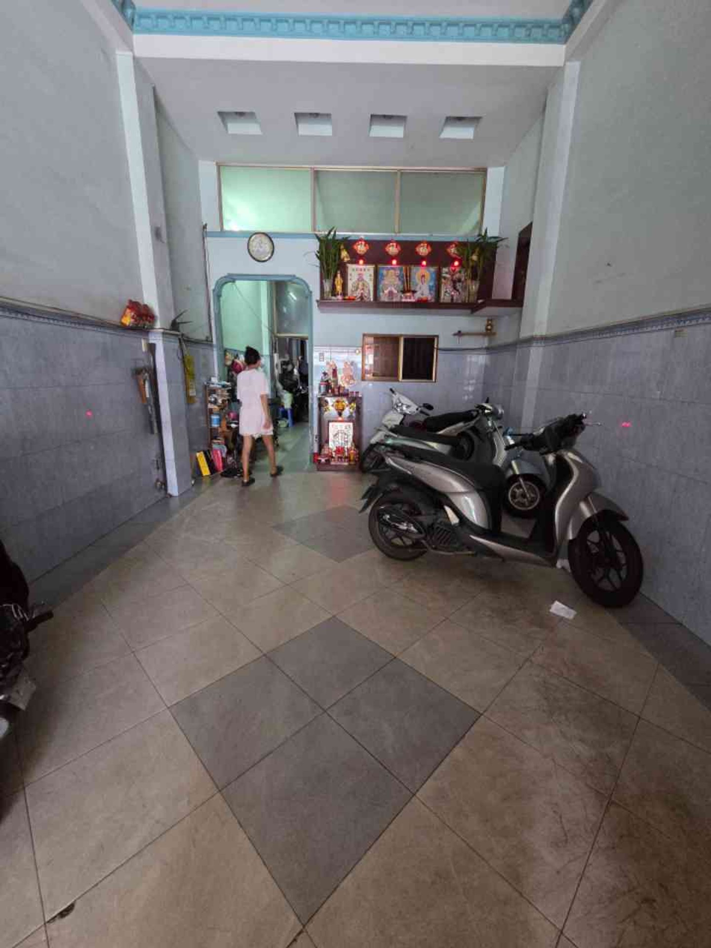 Bán nhà mặt phố 5 tầng, diện tích 177m2, vị trí kinh doanh đắc địa tại Hồ Chí Minh