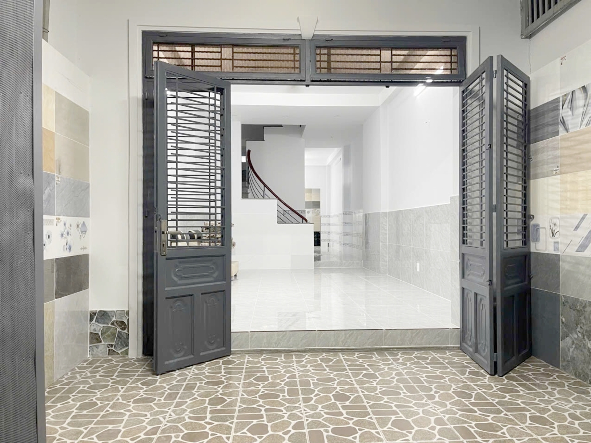 Nhà 2 tầng, 3PN. 4x17m. Chỉ 5,x tỷ. HXH Bùi Quang Là, Phường An Hội Tây ( P12, Gò Vấp).