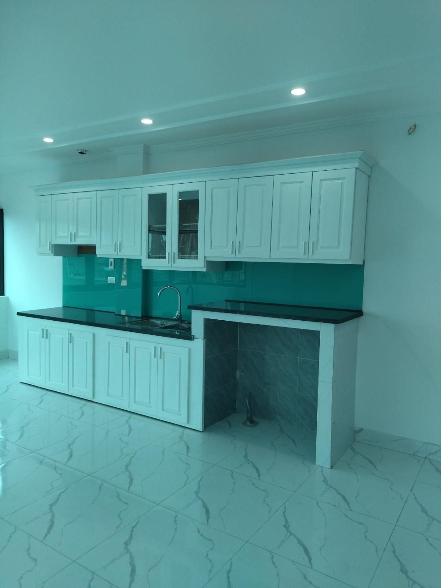 Nhà 6 Tầng Mới Xịn Có Thang Máy, Ô Tô Đỗ Cửa