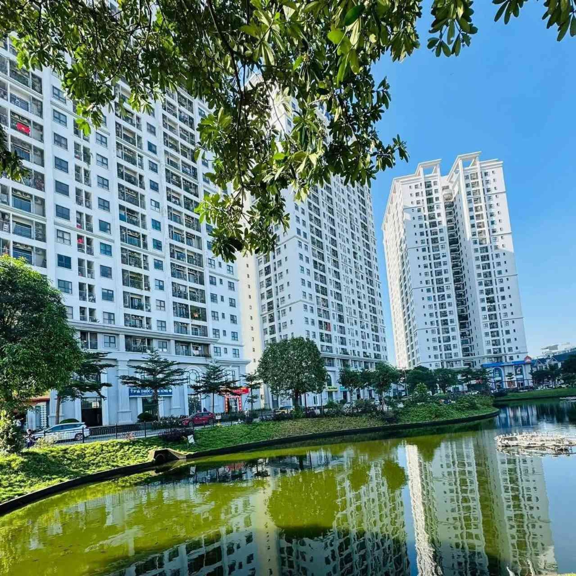 Bán căn hộ chung cư tầng 21 view hồ tại Xuân Phương giá 4.25 tỷ